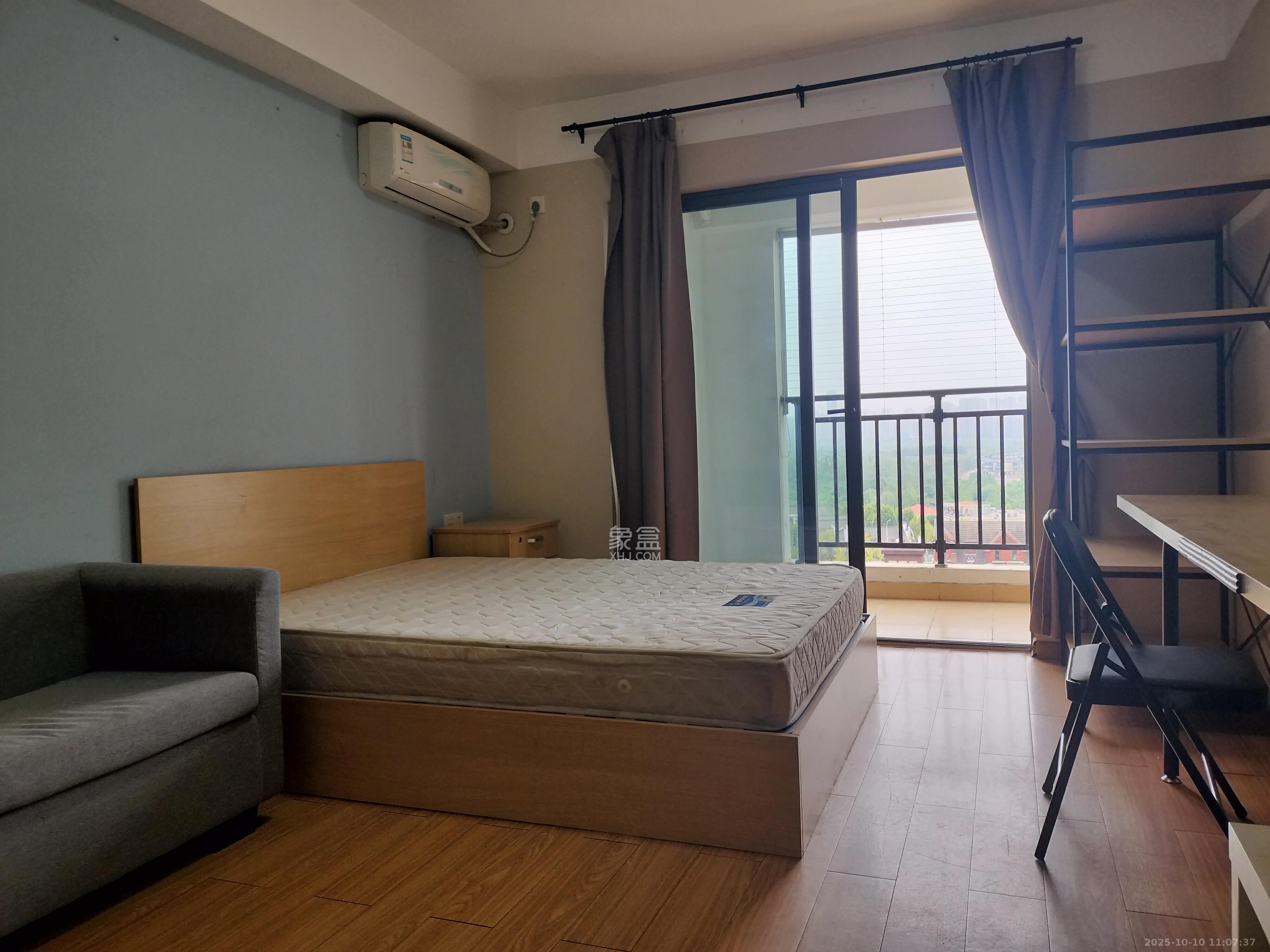 万科白鹭郡  1室1厅1卫    1250.0元/月室内图