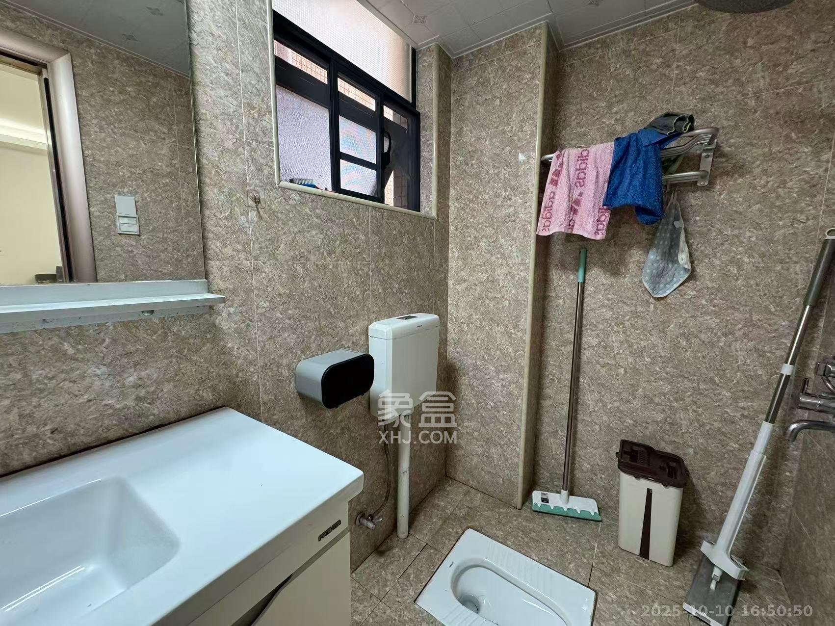 锦湘国际星城四期(金丽苑)  3室2厅1卫    2600.0元/月 锦湘国际星城四期(金丽苑)  3室2厅1卫    2600.0元/月室内图