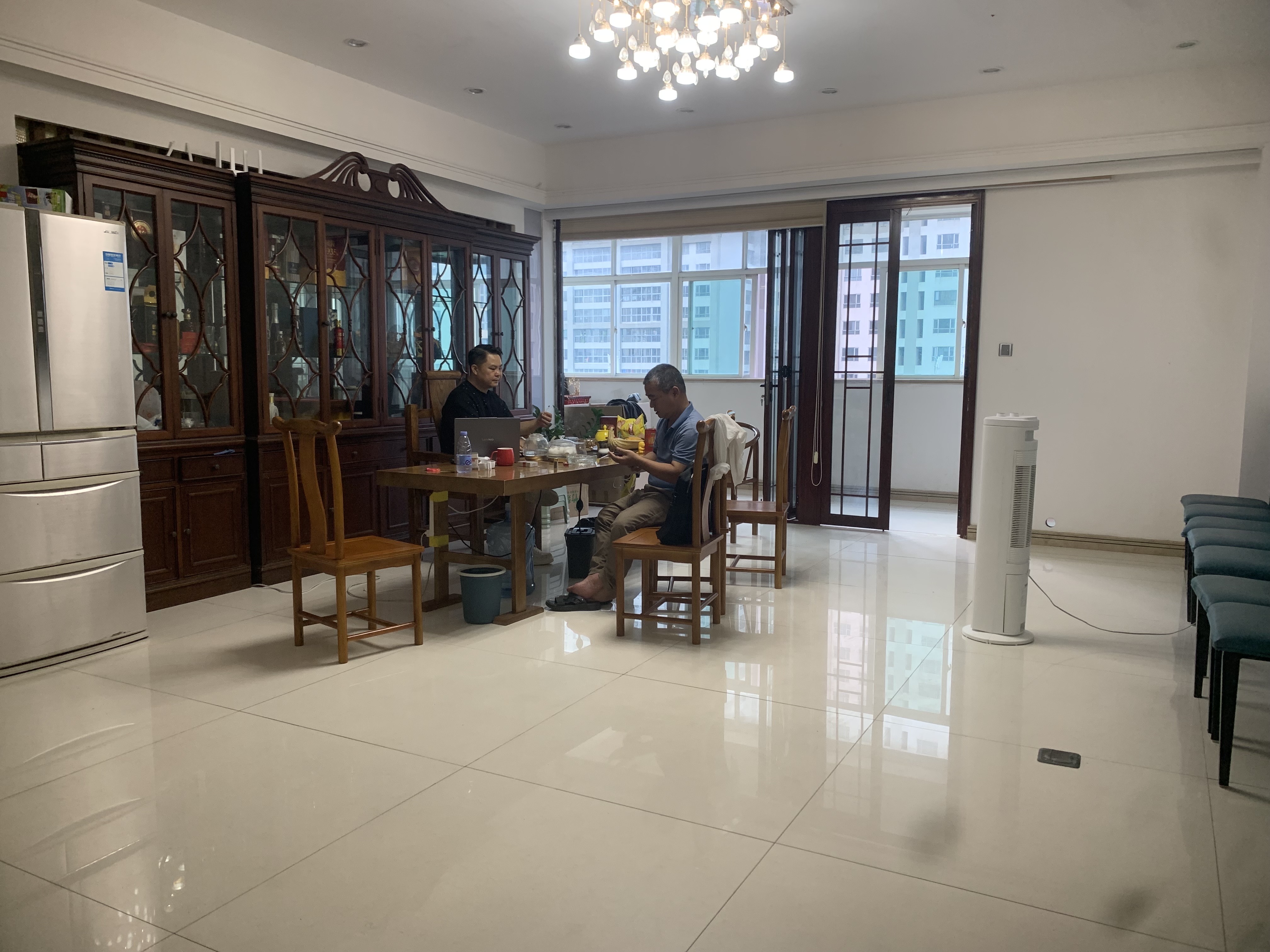 名门广场南区(一期) 3室2厅2卫 4000.0元/月 名门广场南区(一期) 3室2厅2卫 4000.0元/月室内图