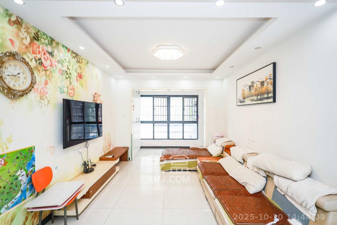 天麓尚层 3室2厅2卫 2100.0元/月 天麓尚层 3室2厅2卫 2100.0元/月室内图