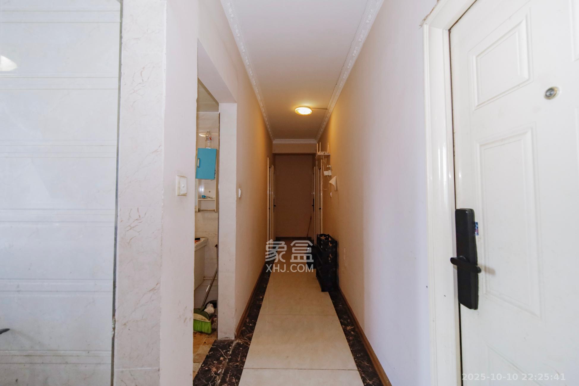 蓝光幸福满庭  4室2厅2卫    85.0万其他