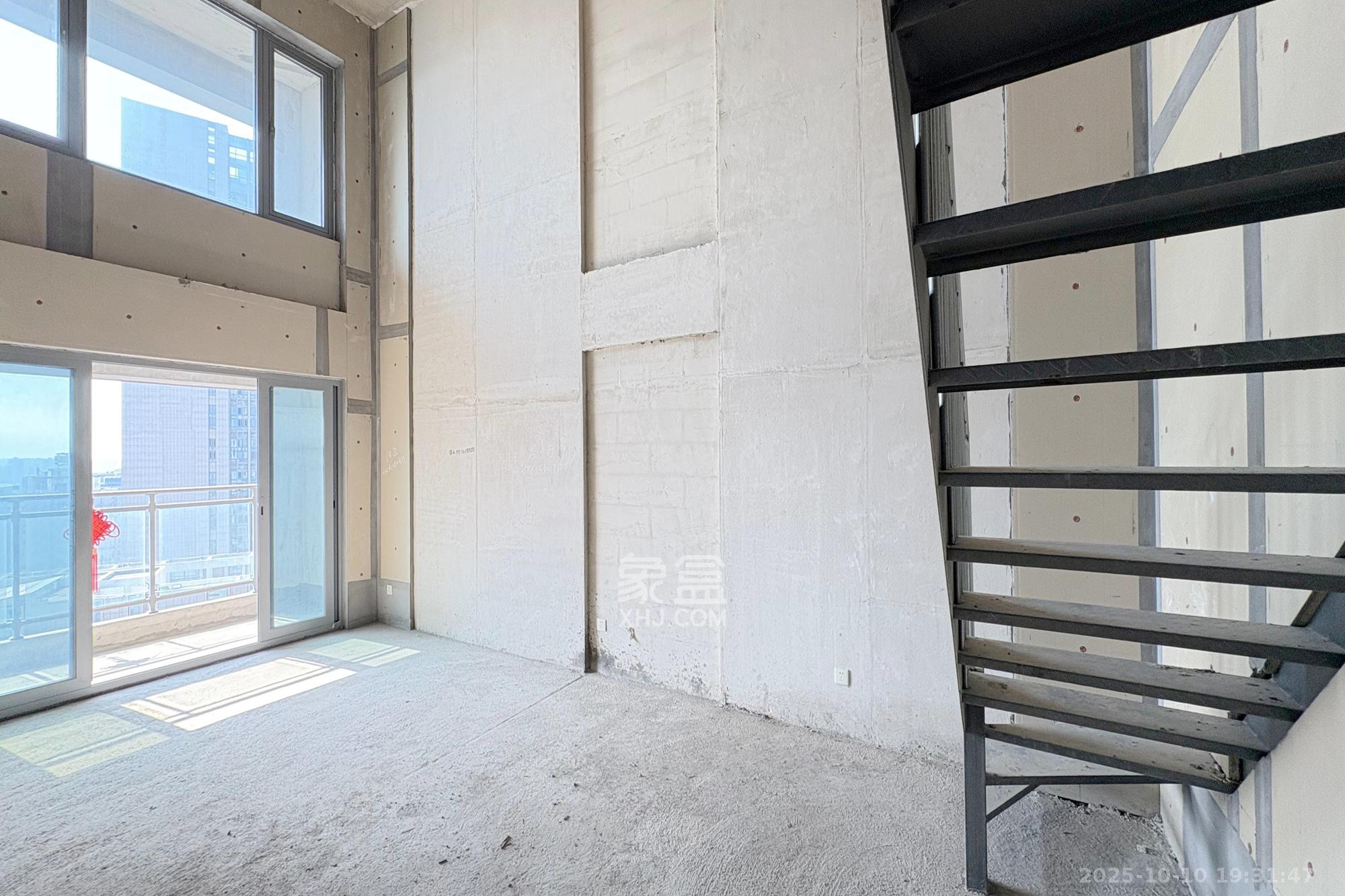 阳光城檀悦 3室2厅2卫 199.0万 阳光城檀悦 3室2厅2卫 199.0万客厅