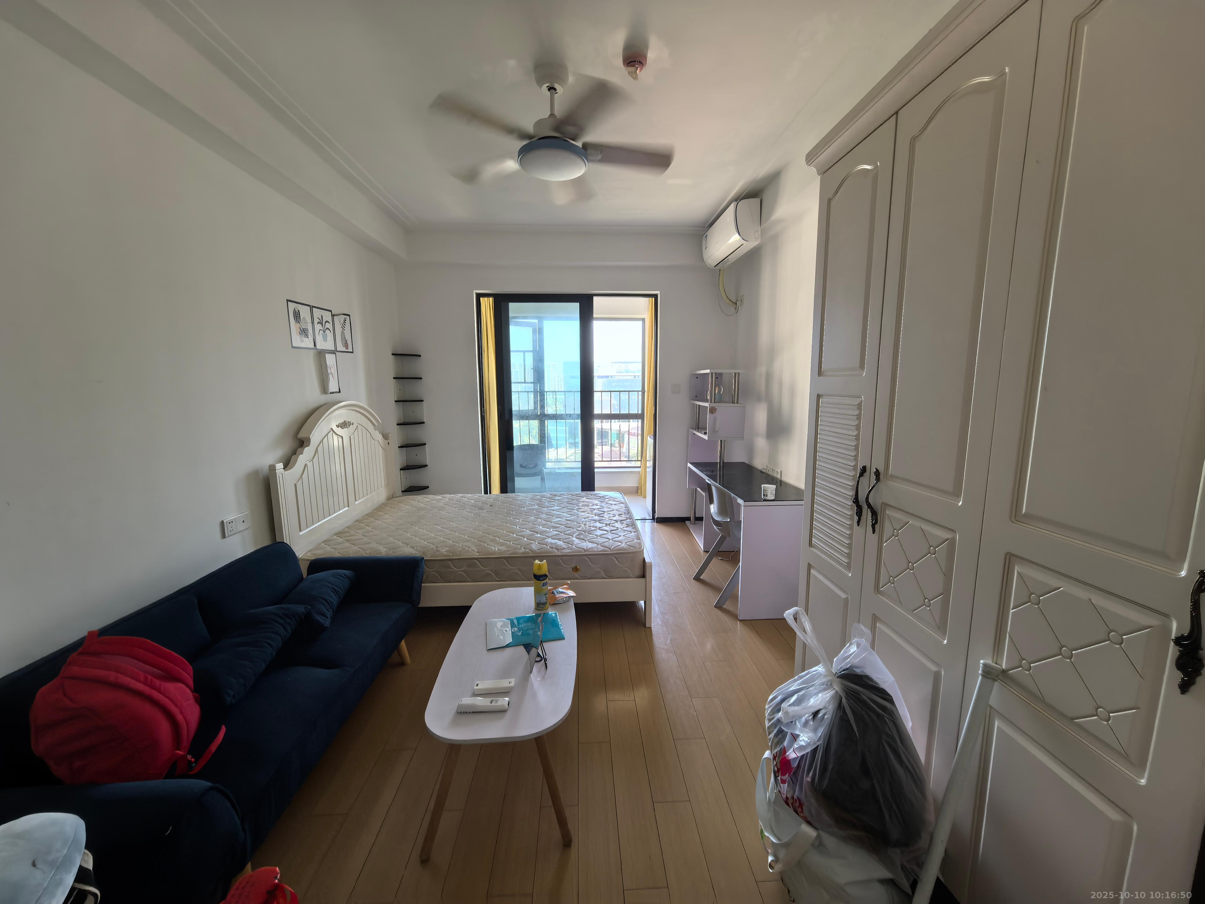 中海新城熙岸（中信新城五期）  1室1厅1卫    1200.0元/月室内图