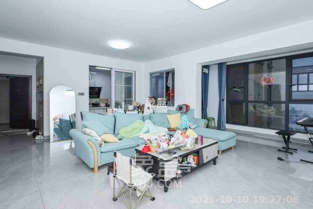 潇湘奥林匹克花园  3室2厅1卫    2600.0元/月