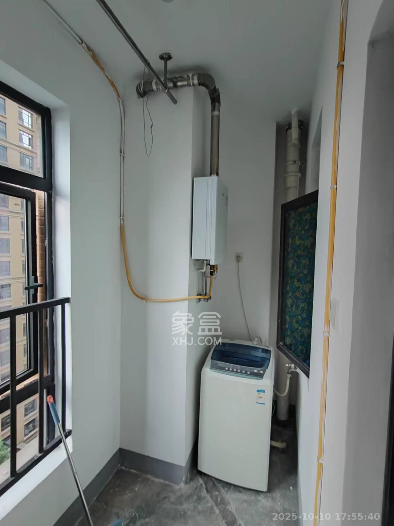 湘域城邦(湘域国际中心)  2室1厅1卫    3500.0元/月 湘域城邦(湘域国际中心)  2室1厅1卫    3500.0元/月室内图