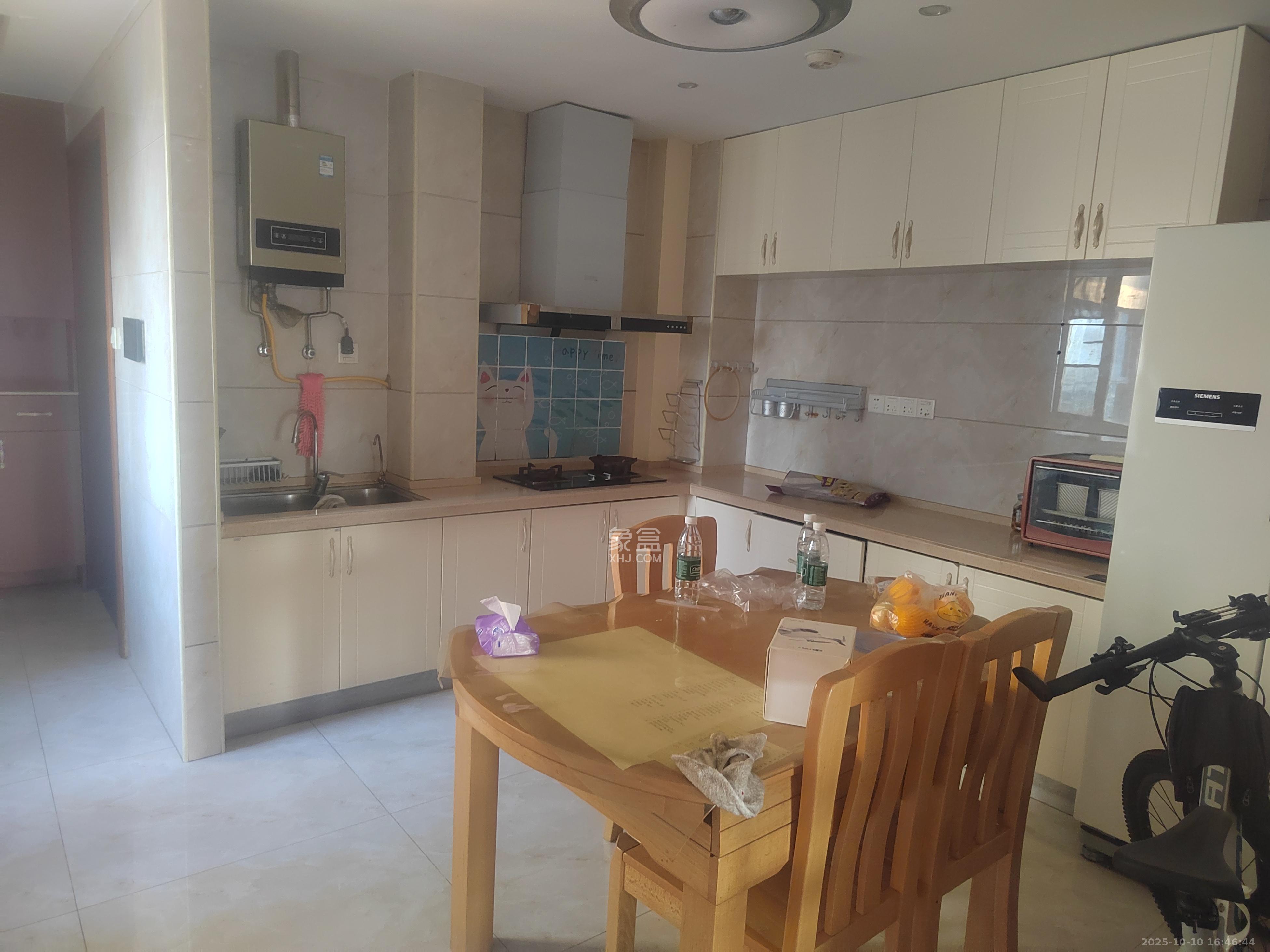 湘域熙岸 2室1厅1卫 3000.0元/月 湘域熙岸 2室1厅1卫 3000.0元/月室内图