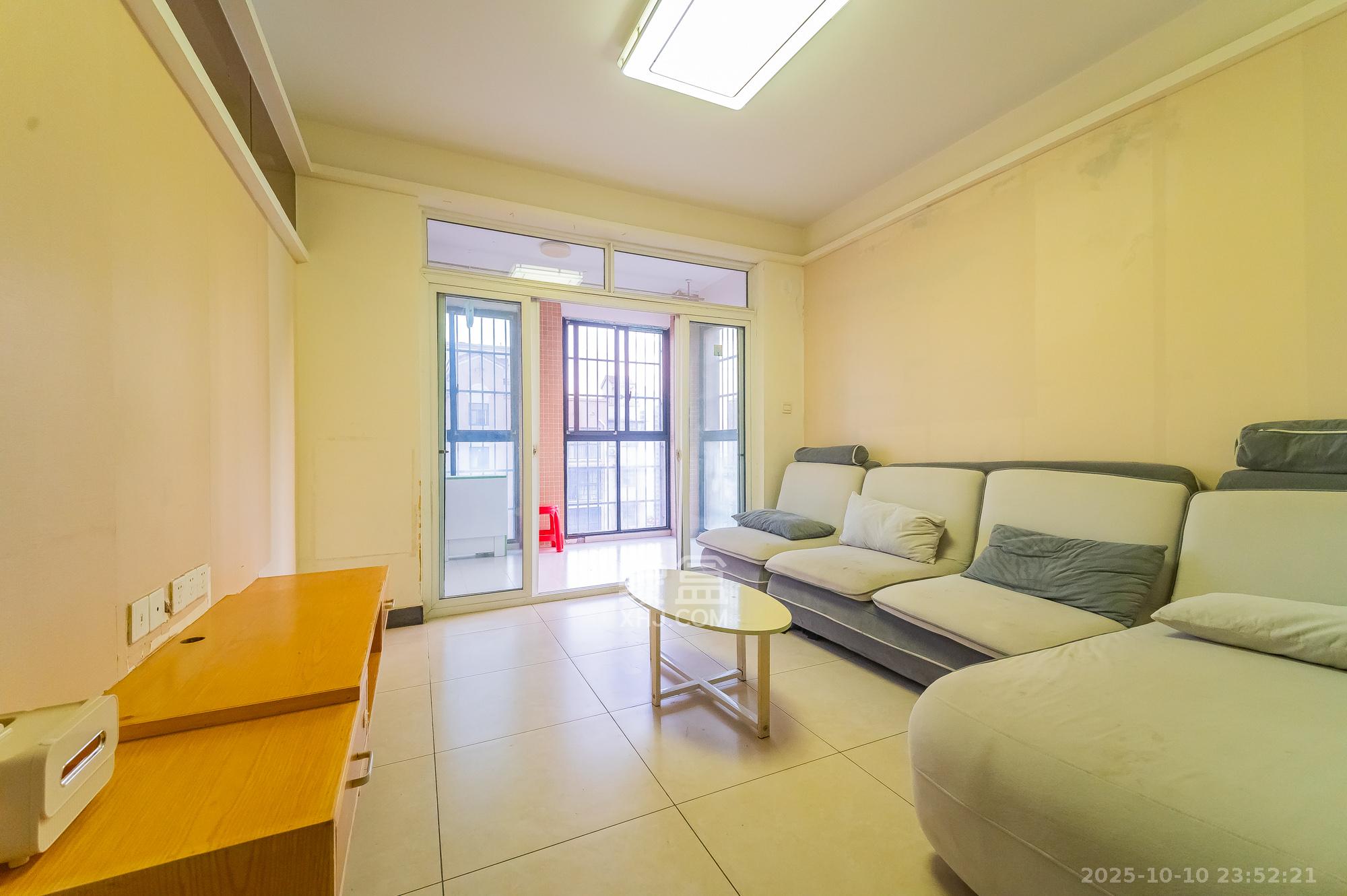 鹏基诺亚山林  1室2厅1卫    49.68万