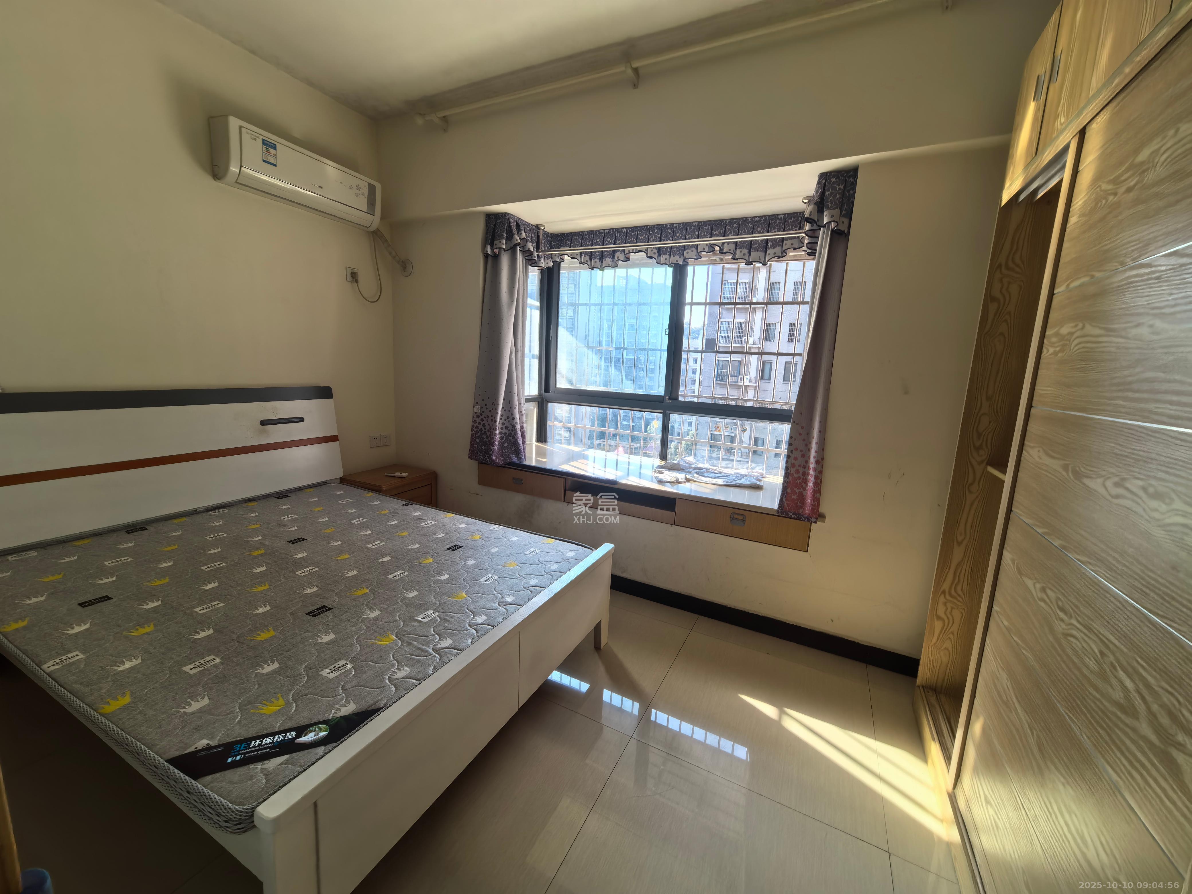 世纪桃花苑 1室1厅1卫 1350.0元/月 世纪桃花苑 1室1厅1卫 1350.0元/月室内图