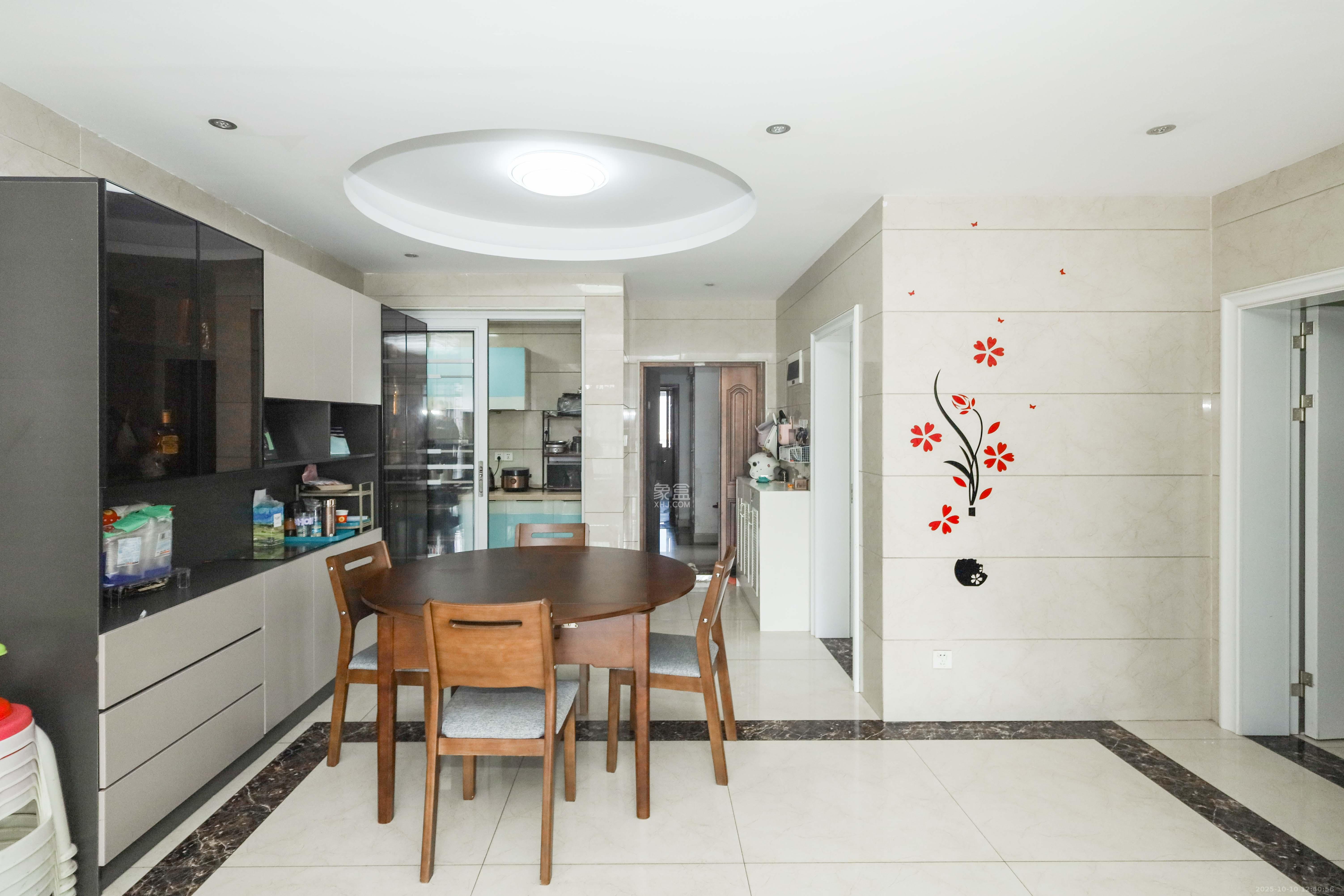 润芳园  4室2厅2卫    120.0万其他