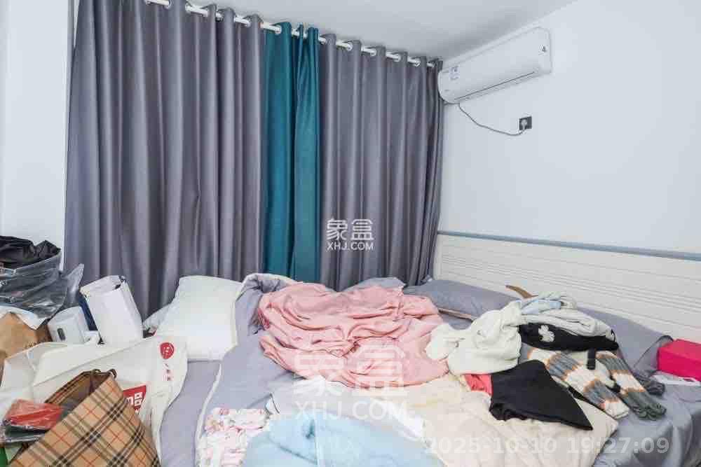 潇湘奥林匹克花园 3室2厅1卫 2600.0元/月 潇湘奥林匹克花园 3室2厅1卫 2600.0元/月室内图