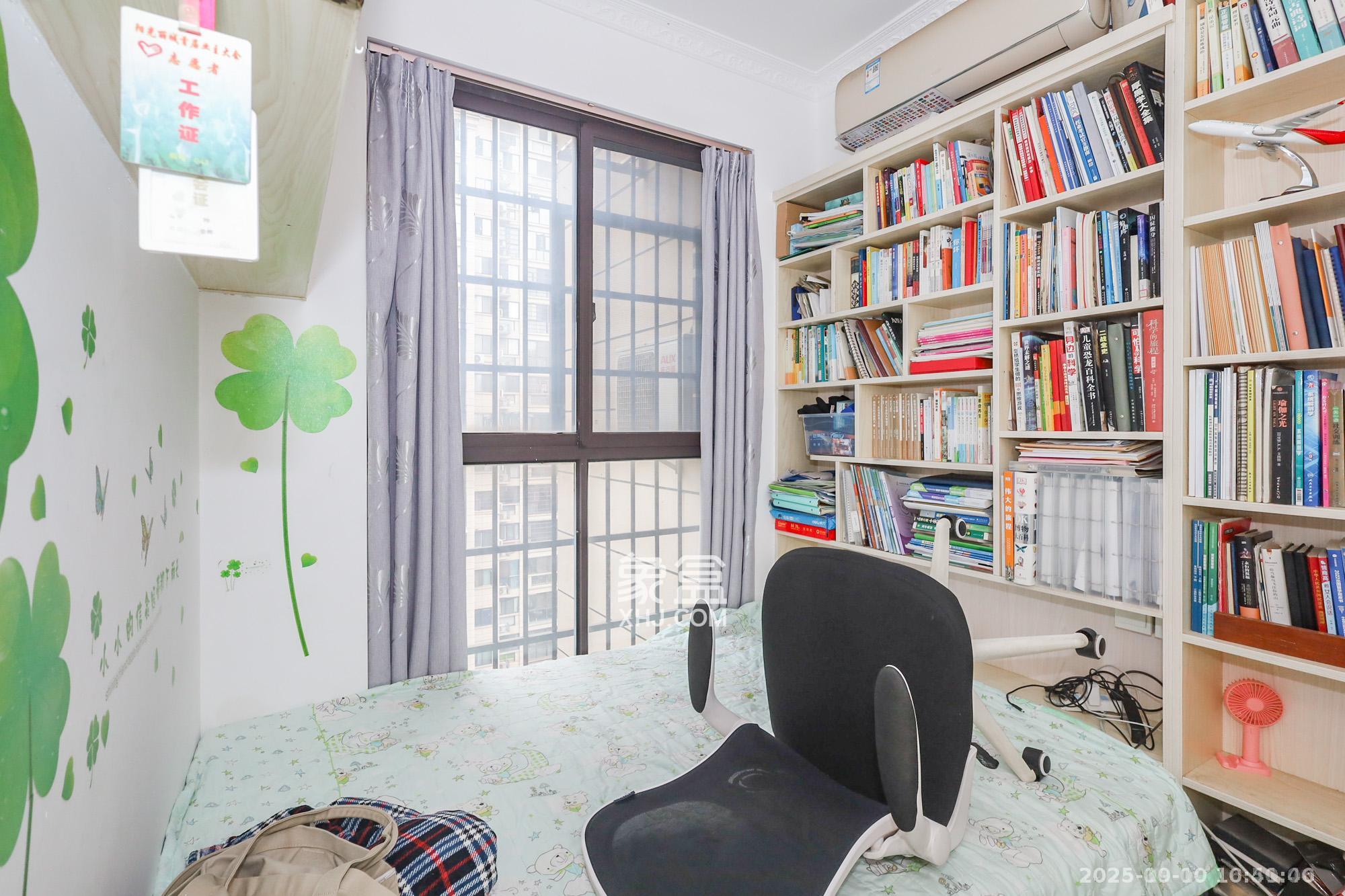 阳光丽城二期 4室2厅2卫 4000.0元/月 阳光丽城二期 4室2厅2卫 4000.0元/月室内图