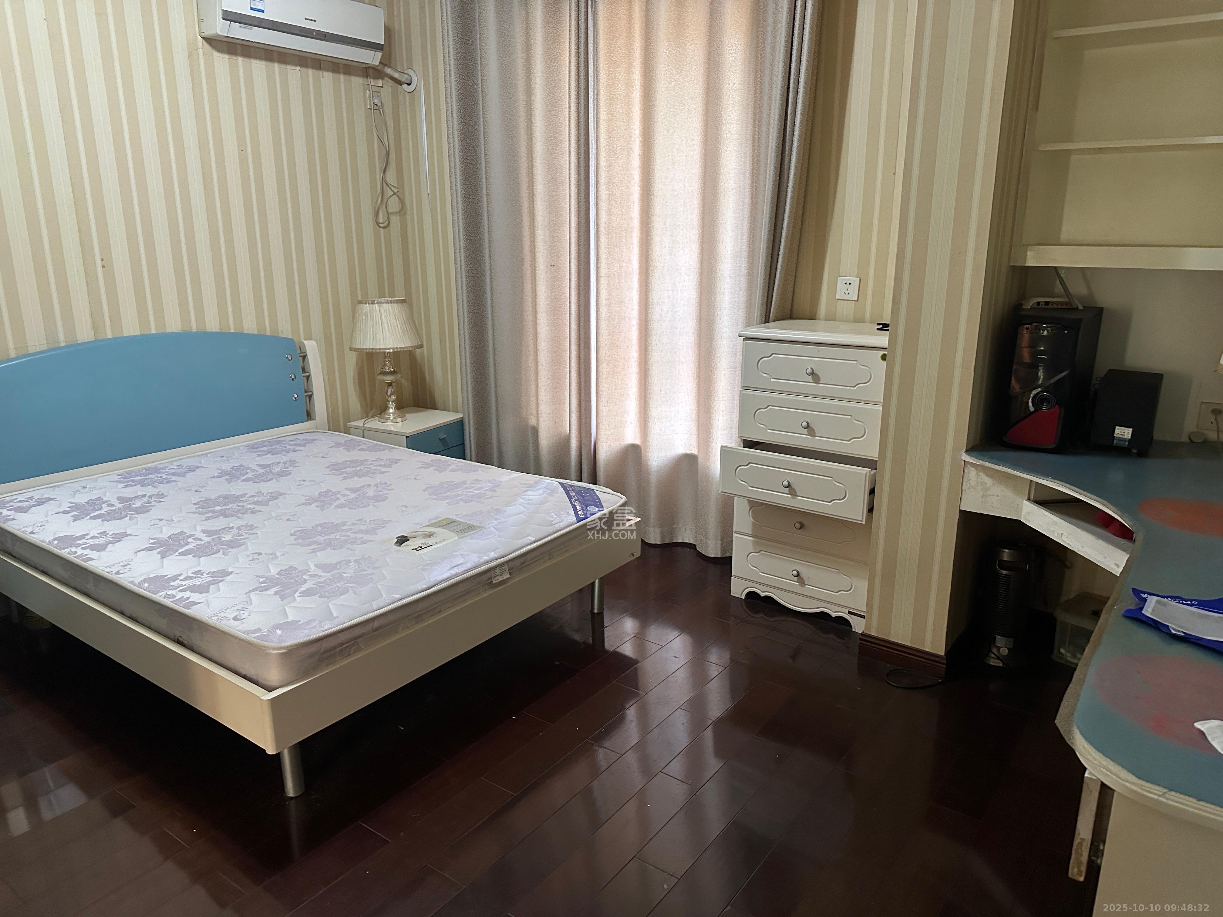 怡人园小区 2室1厅2卫 2500.0元/月 怡人园小区 2室1厅2卫 2500.0元/月室内图