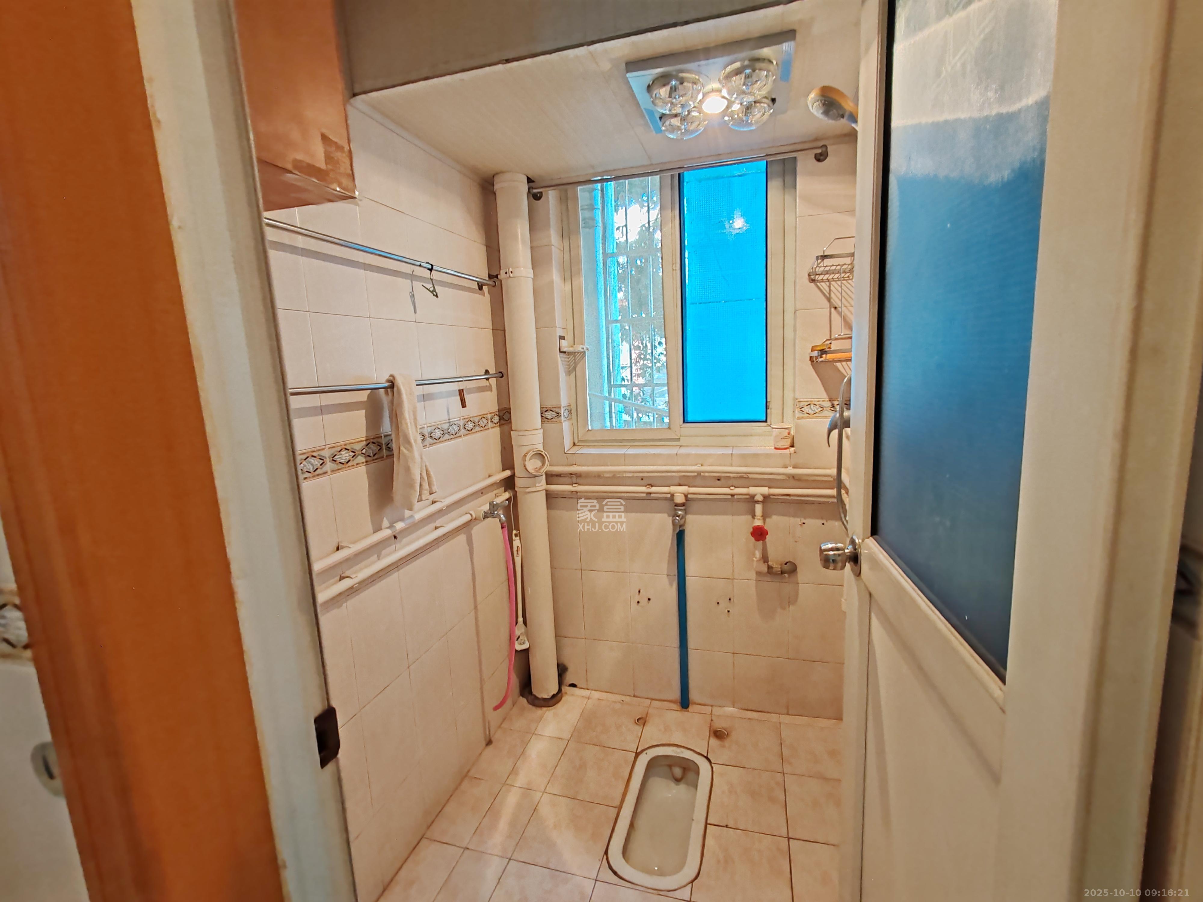 公交金盆小区 2室2厅1卫 1500.0元/月 公交金盆小区 2室2厅1卫 1500.0元/月室内图