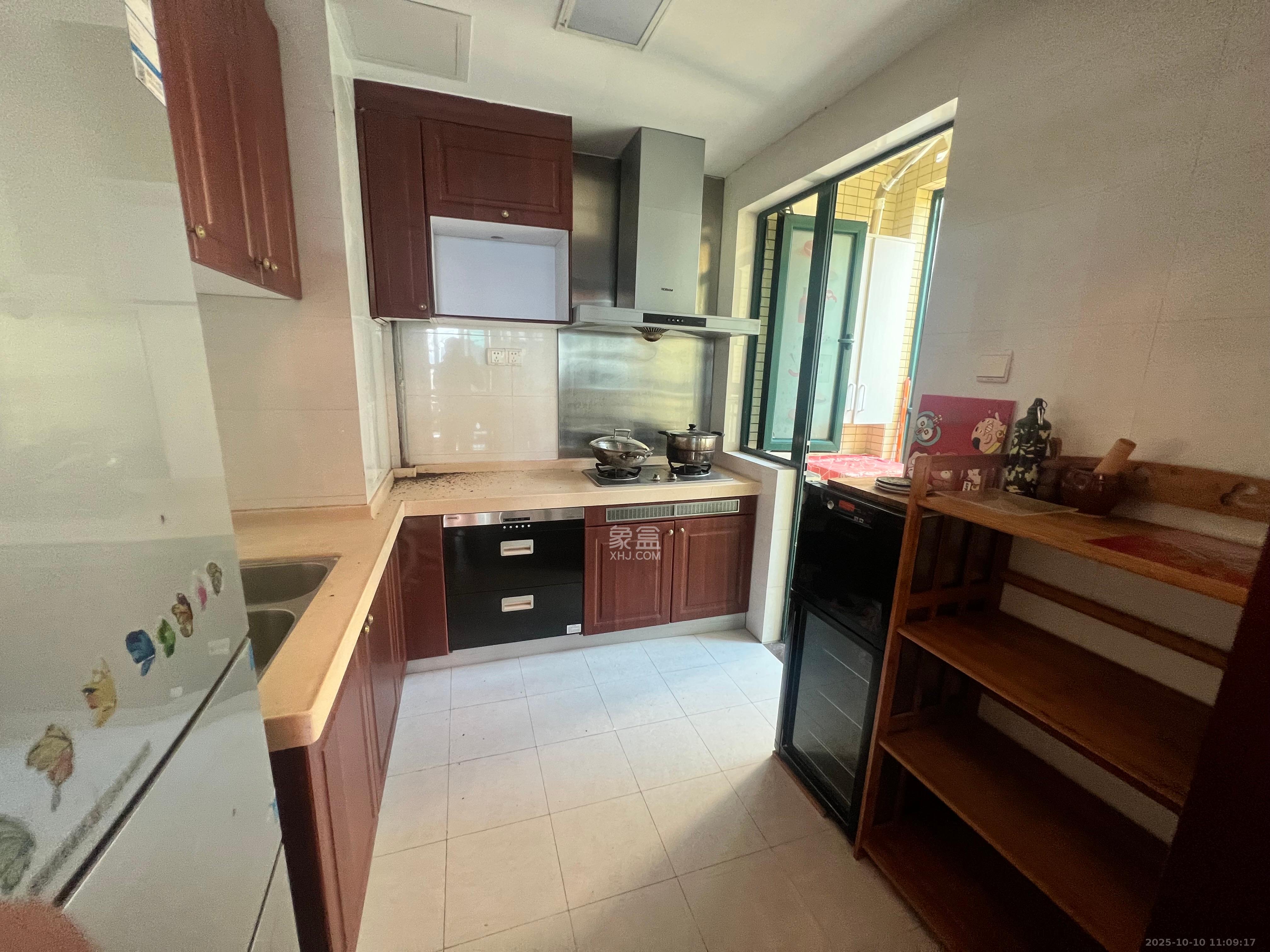 恒大绿洲 2室2厅1卫 2600.0元/月 恒大绿洲 2室2厅1卫 2600.0元/月室内图