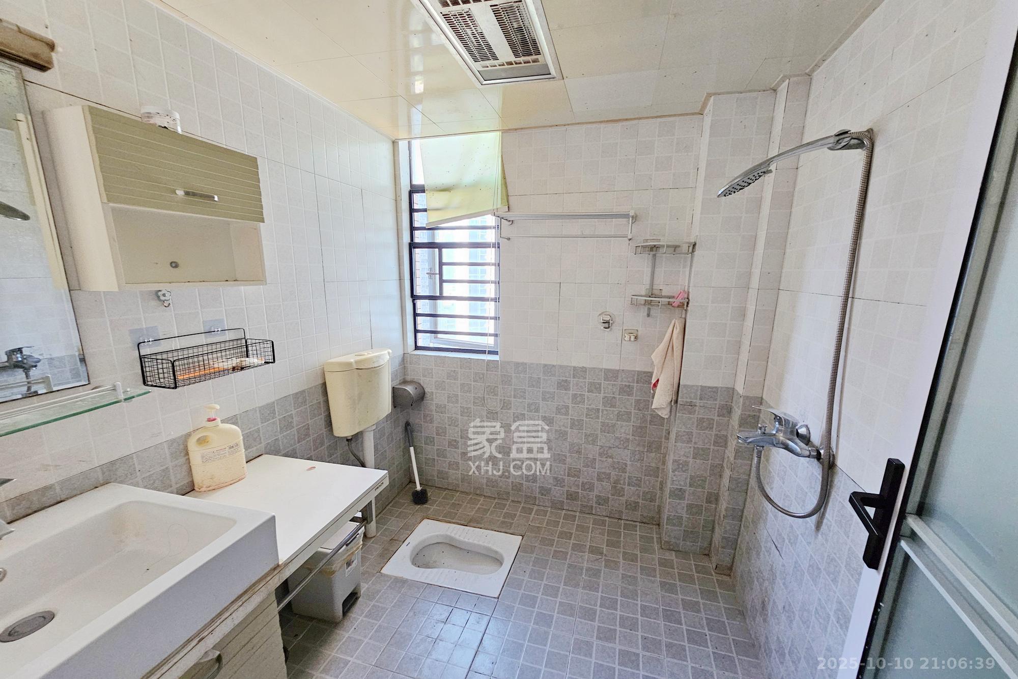 星城映象  2室2厅1卫    68.0万其他