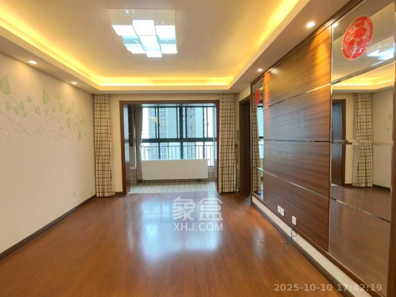 万科城  3室2厅1卫    2300.0元/月室内图