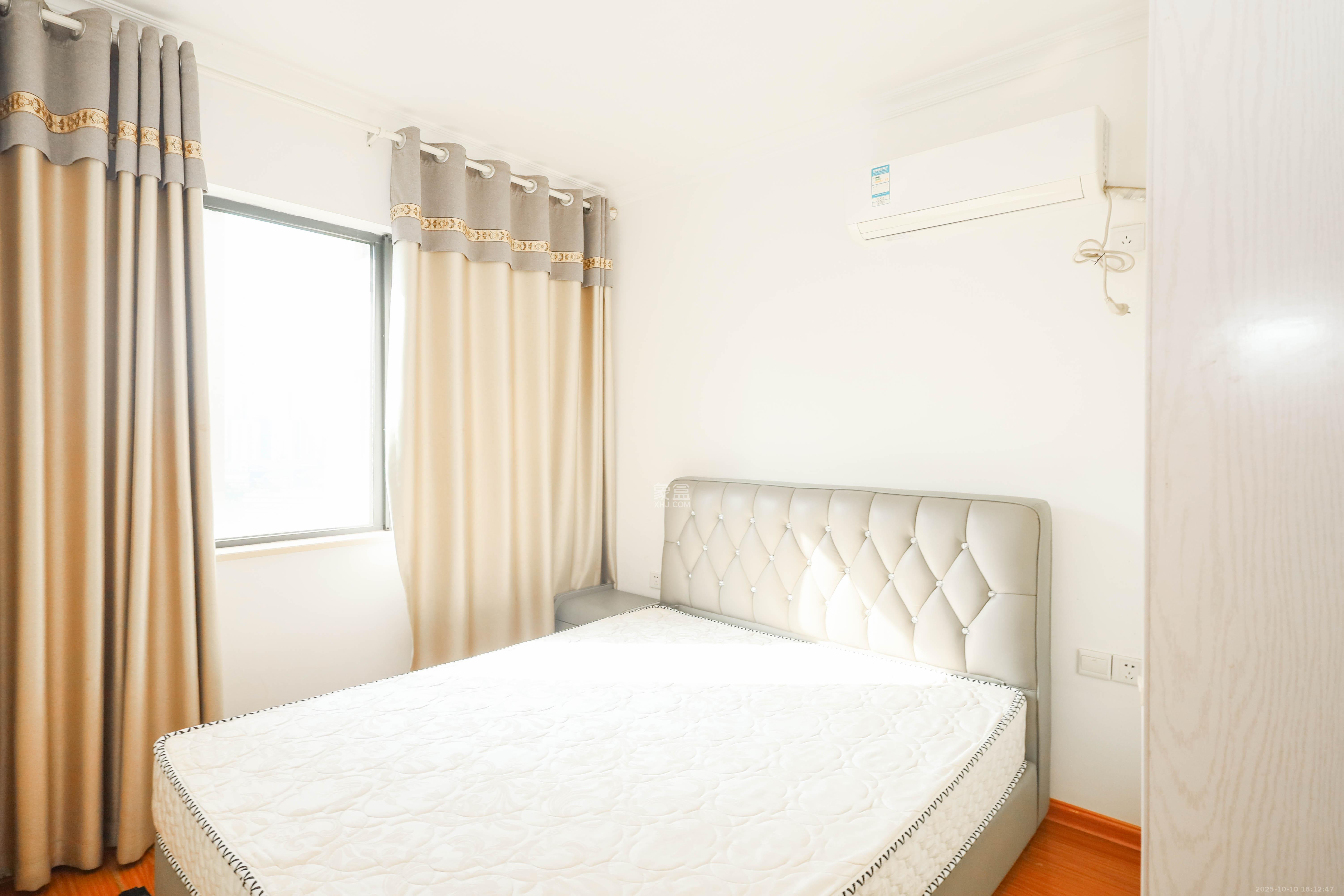 好莱城(弘德西街) 3室2厅1卫 85.0万 好莱城(弘德西街) 3室2厅1卫 85.0万卧室