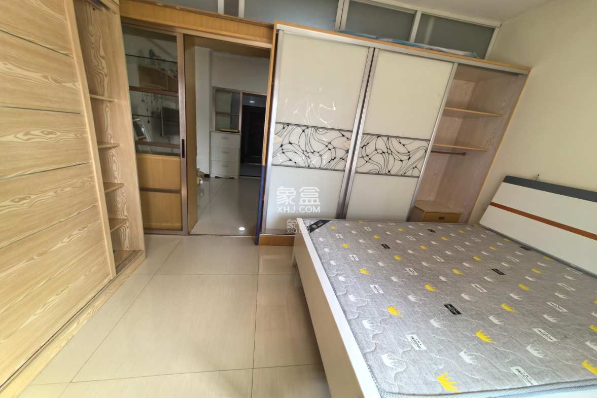 世纪桃花苑 1室1厅1卫 1350.0元/月 世纪桃花苑 1室1厅1卫 1350.0元/月室内图