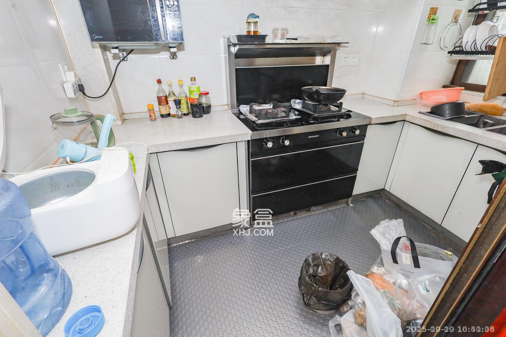 阳光丽城二期 4室2厅2卫 4000.0元/月 阳光丽城二期 4室2厅2卫 4000.0元/月室内图