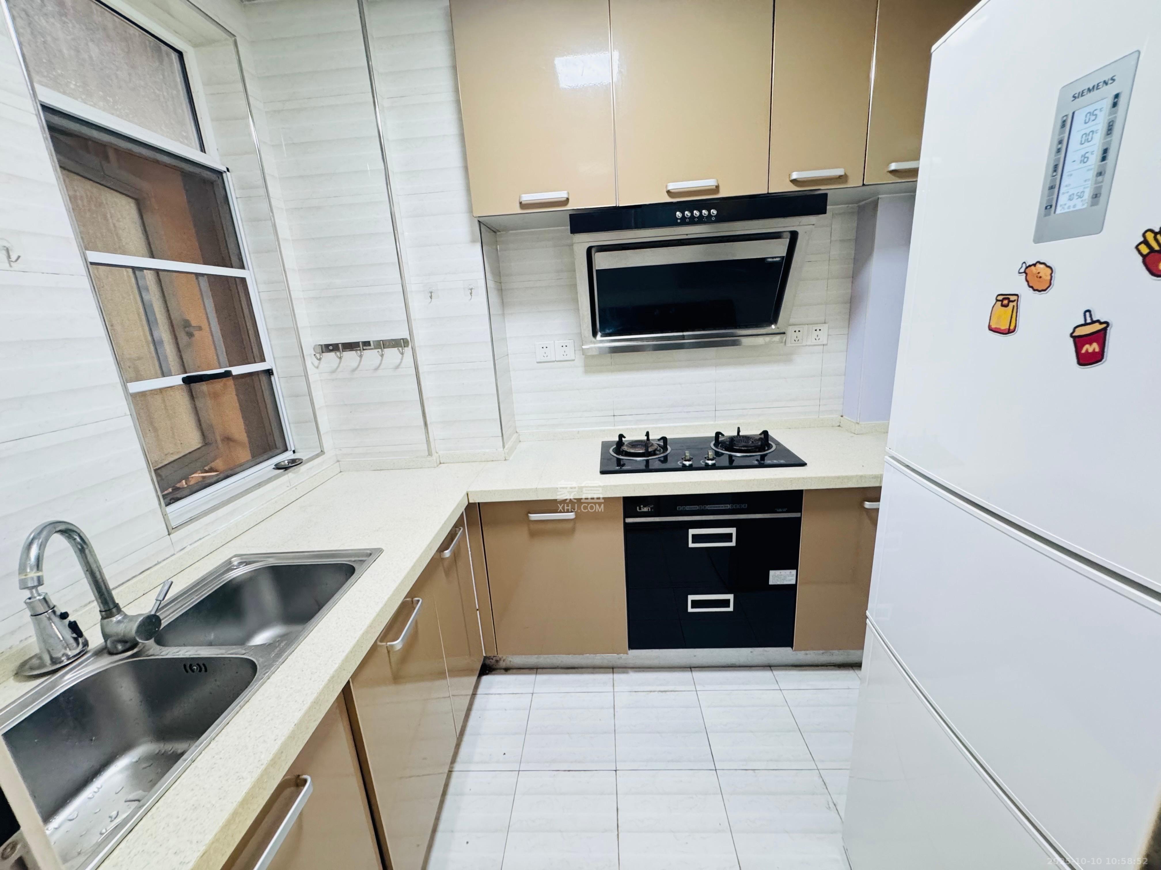 郡原居里  2室2厅1卫    1500.0元/月室内图