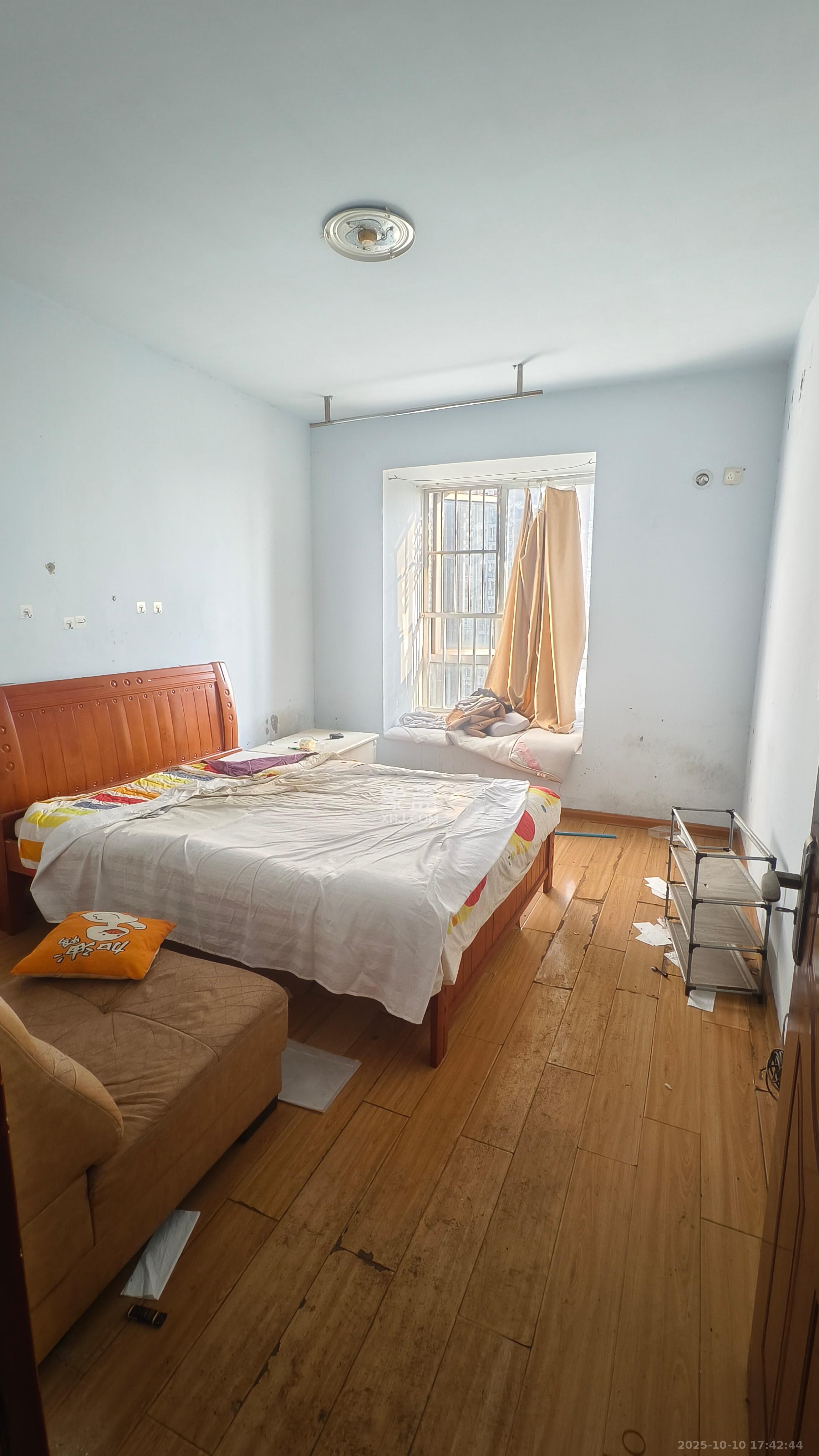 恒广国际景园一二区  2室2厅1卫    1500.0元/月 恒广国际景园一二区  2室2厅1卫    1500.0元/月室内图