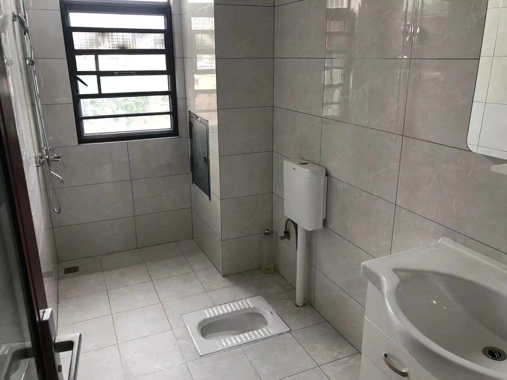 乾坤吉祥花园 3室2厅1卫 150.0万 乾坤吉祥花园 3室2厅1卫 150.0万室内图