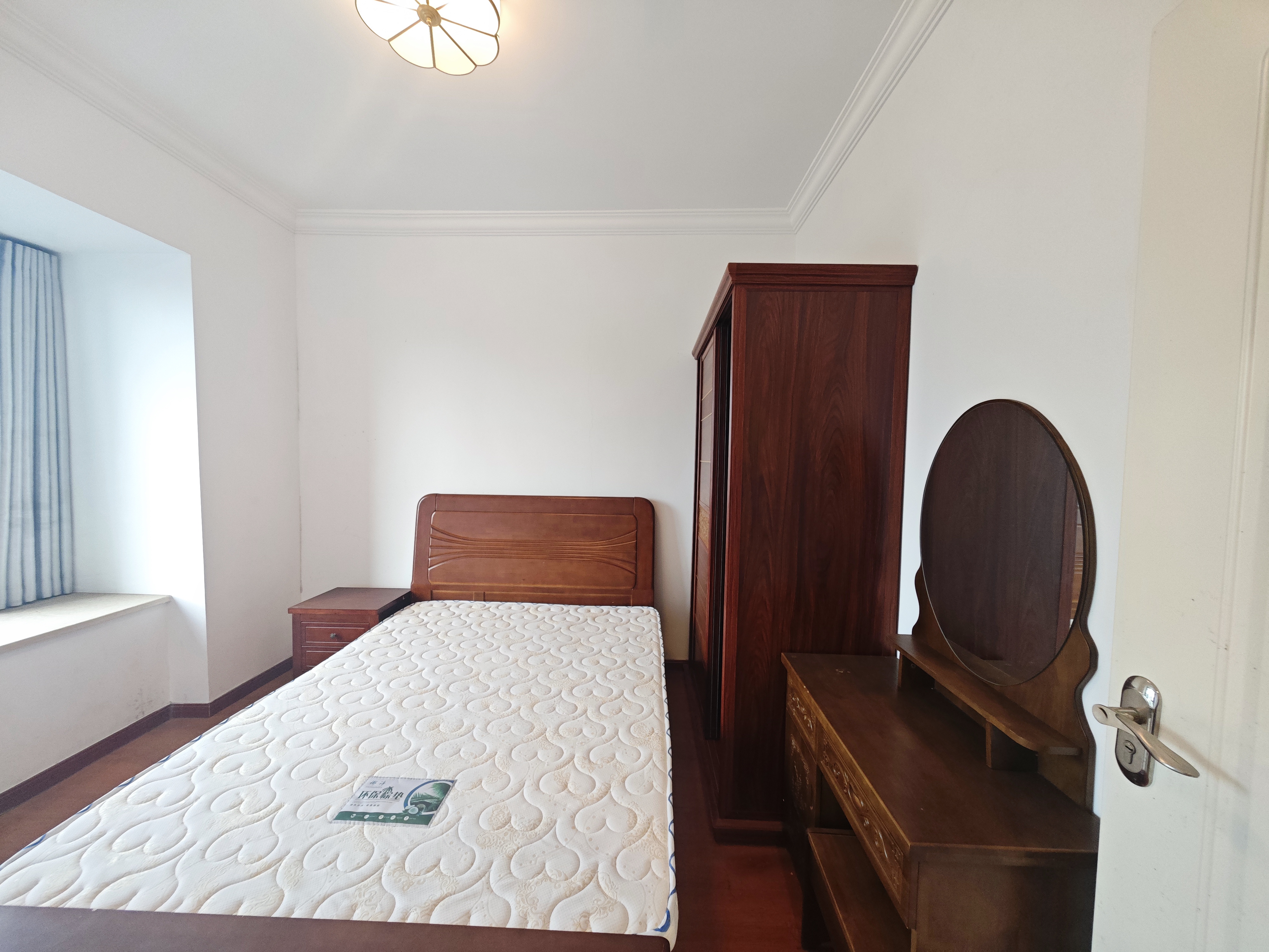 海航豪庭北苑  3室2厅2卫    5000.0元/月室内图