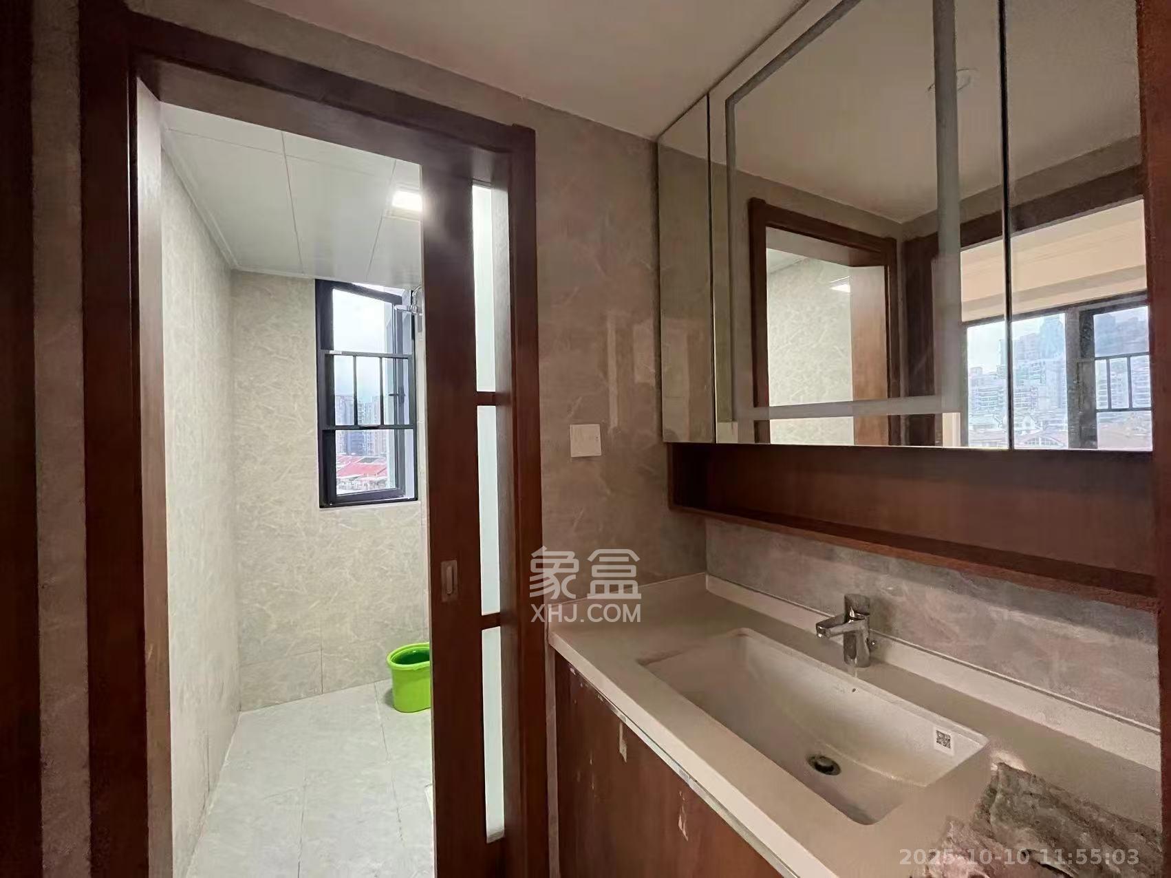 旭辉都会山  3室1厅2卫    4600.0元/月室内图