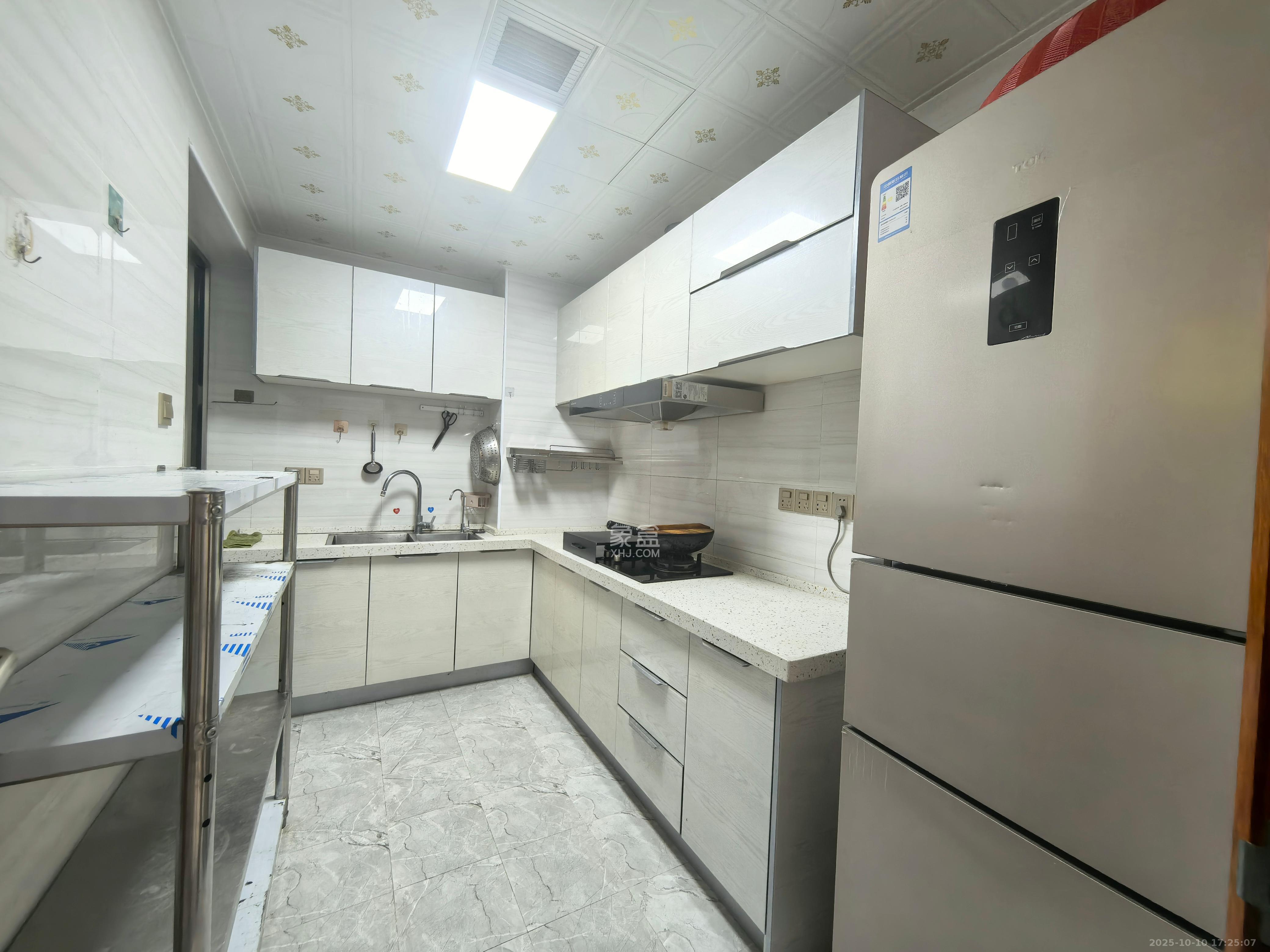 五矿万境水岸一期(万境水岸嘉苑)  3室2厅1卫    2100.0元/月 五矿万境水岸一期(万境水岸嘉苑)  3室2厅1卫    2100.0元/月室内图