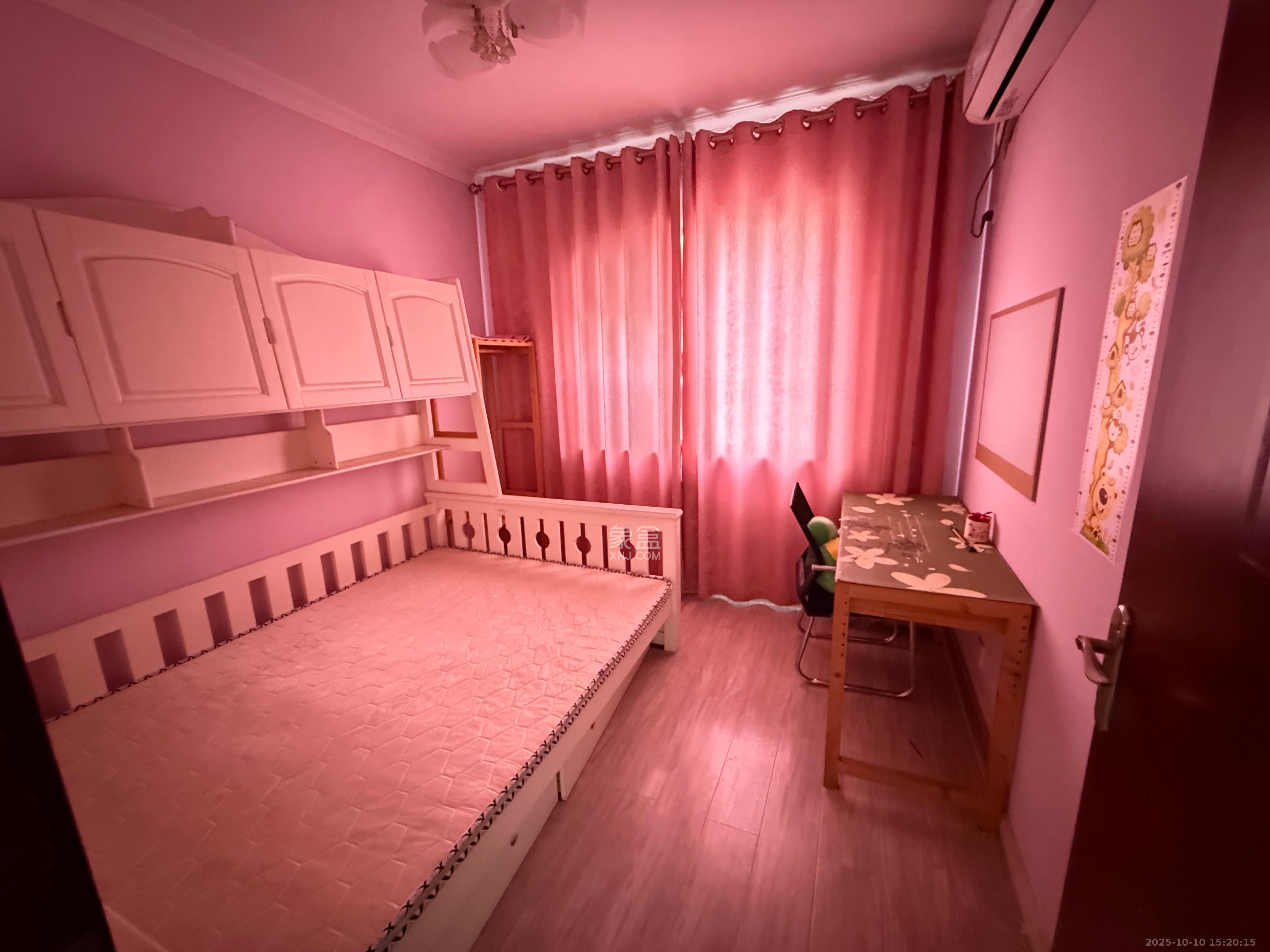 好莱城(弘德西街) 3室2厅1卫 2100.0元/月 好莱城(弘德西街) 3室2厅1卫 2100.0元/月室内图