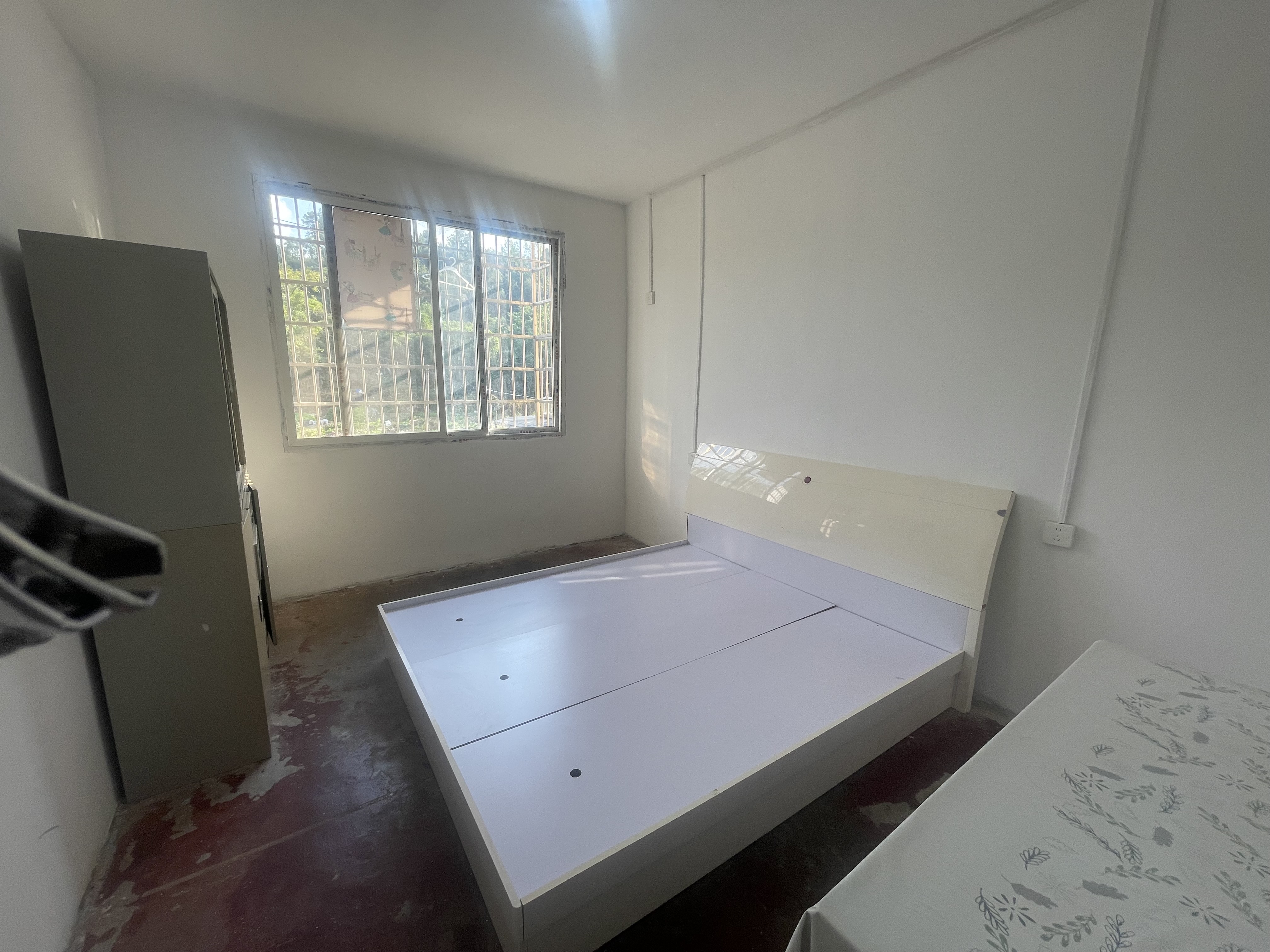 棉纺厂单位房 1室0厅0卫 28.0万 棉纺厂单位房 1室0厅0卫 28.0万客厅