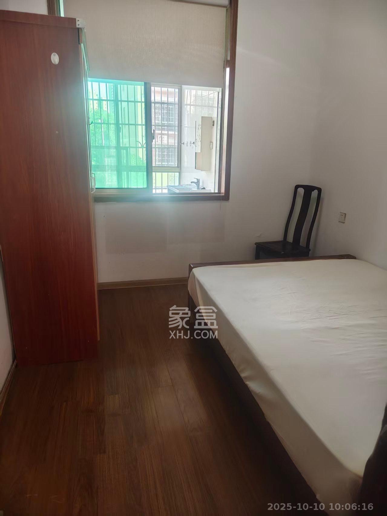 华美佳园(鄱阳佳园)  3室2厅1卫    1800.0元/月室内图