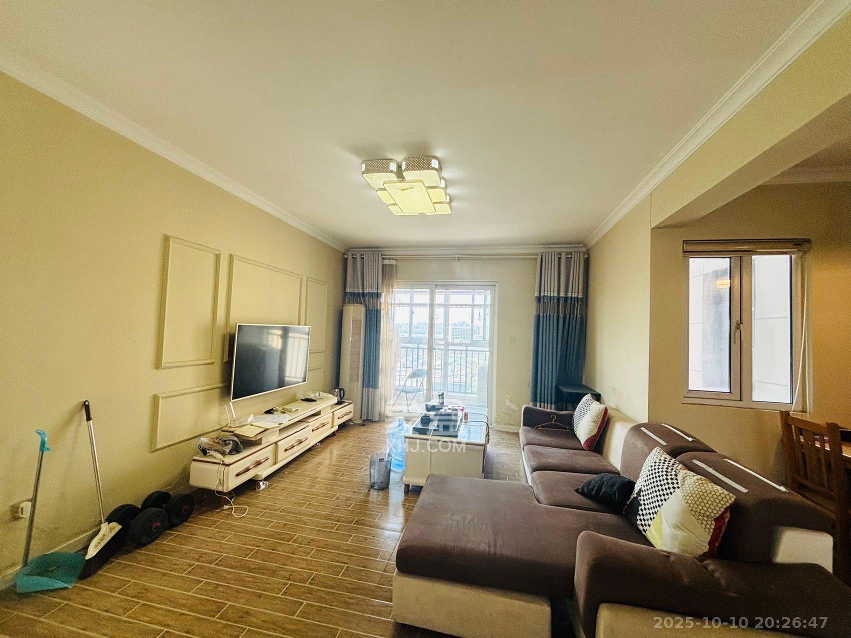 保利香槟国际 3室2厅1卫 2000.0元/月 保利香槟国际 3室2厅1卫 2000.0元/月室内图