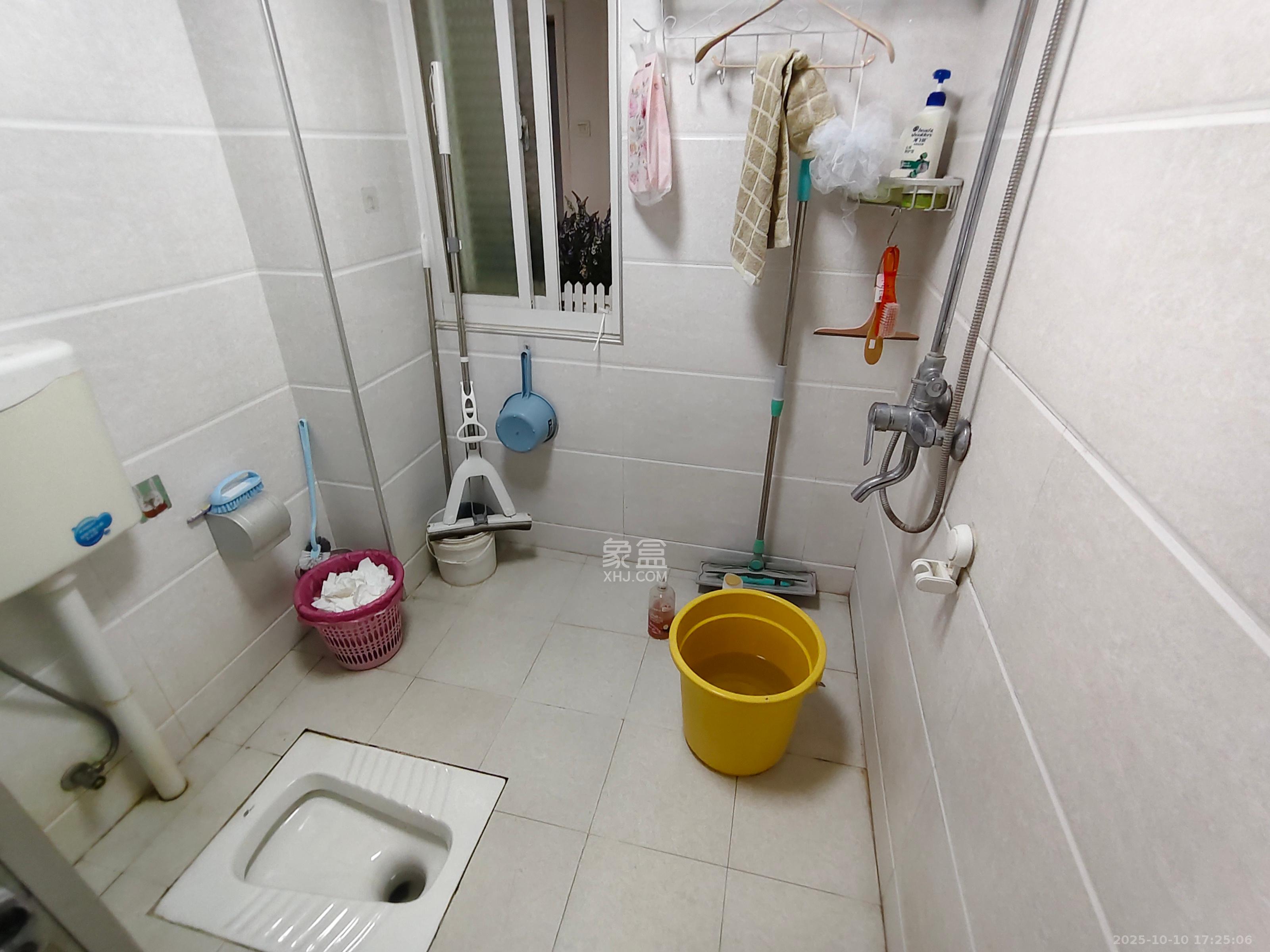 融圣国际 1室1厅1卫 1200.0元/月 融圣国际 1室1厅1卫 1200.0元/月室内图