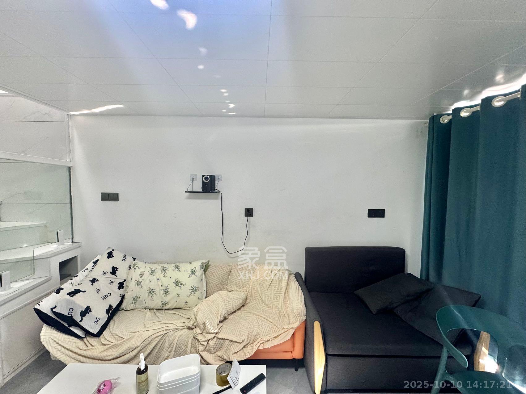 新长海D1站  1室1厅1卫    1550.0元/月 新长海D1站  1室1厅1卫    1550.0元/月室内图