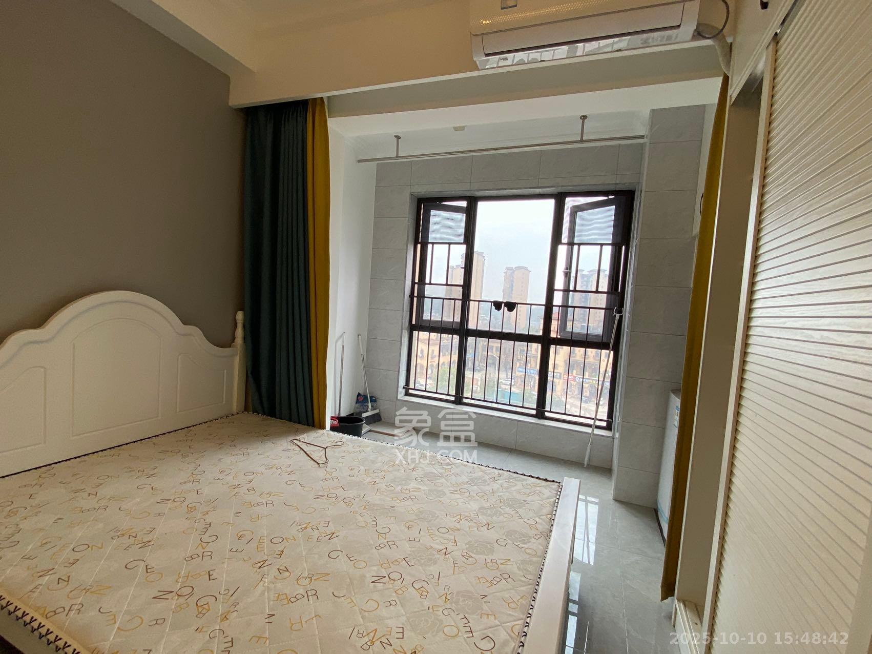 中海新城熙岸（中信新城五期）  1室1厅1卫    1200.0元/月室内图