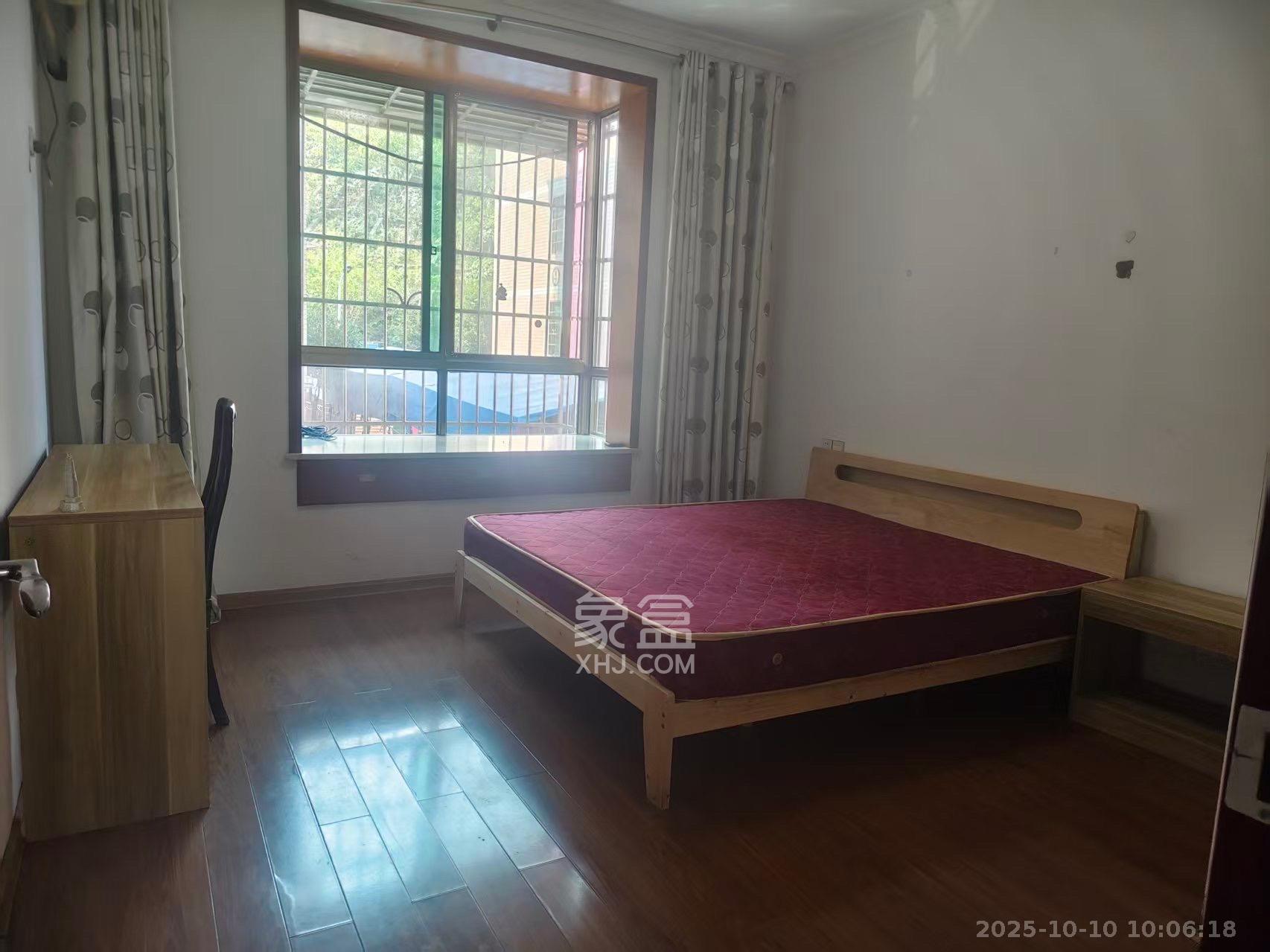 华美佳园(鄱阳佳园)  3室2厅1卫    1800.0元/月室内图