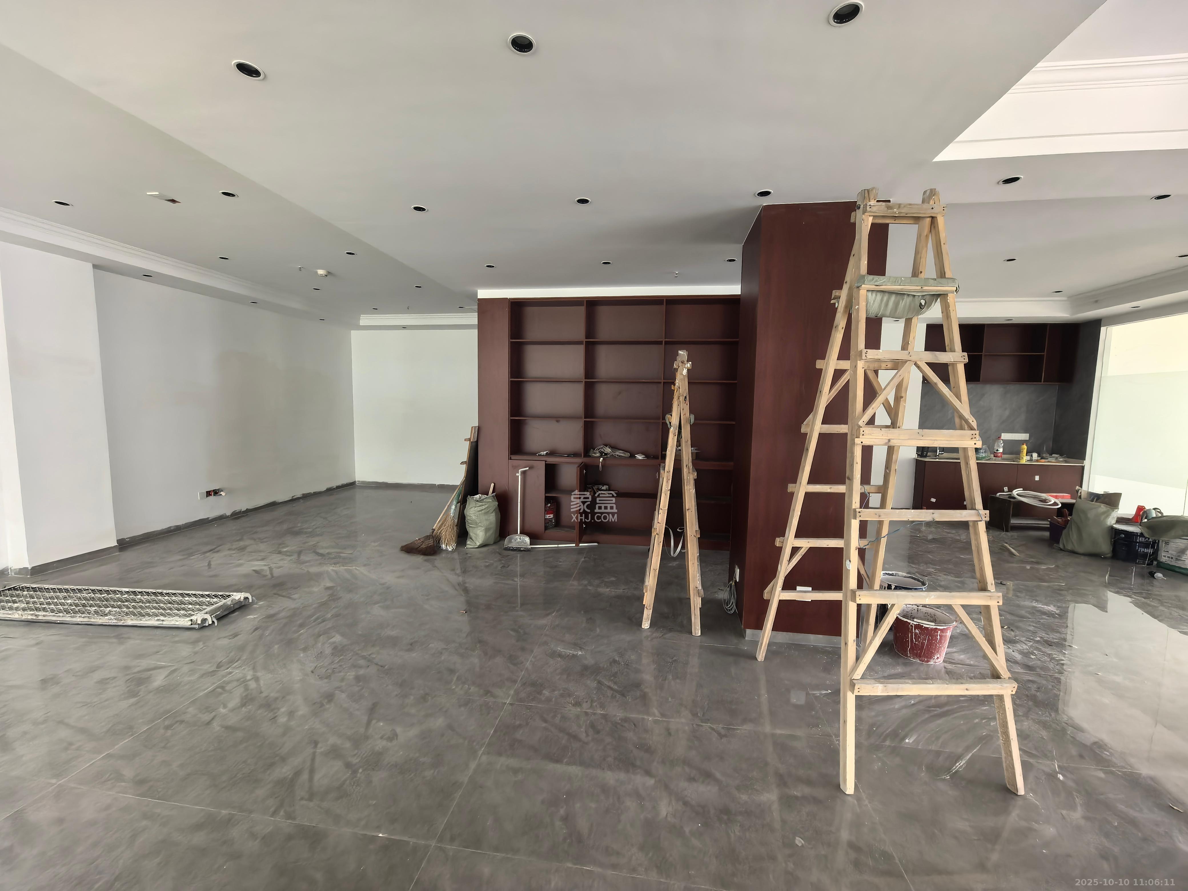 天经国际企业街区   260.0㎡      12000.0元/月室内图