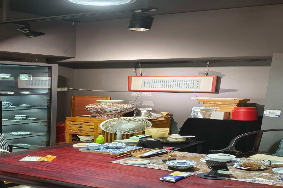 高桥茶叶市场(万家丽路) 1室1厅1卫 2200.0元/月 高桥茶叶市场(万家丽路) 1室1厅1卫 2200.0元/月室内图