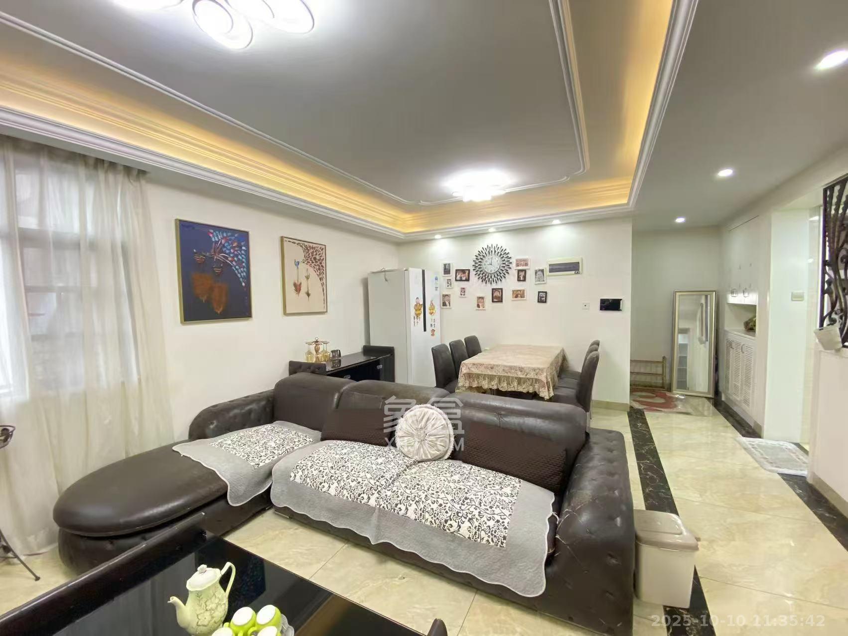 钱隆首府(福晟御园)  3室2厅2卫    3000.0元/月 钱隆首府(福晟御园)  3室2厅2卫    3000.0元/月室内图