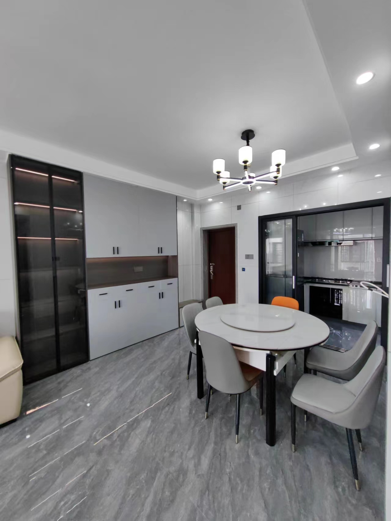 阳光美城  1室0厅0卫    2600.0元/月室内图