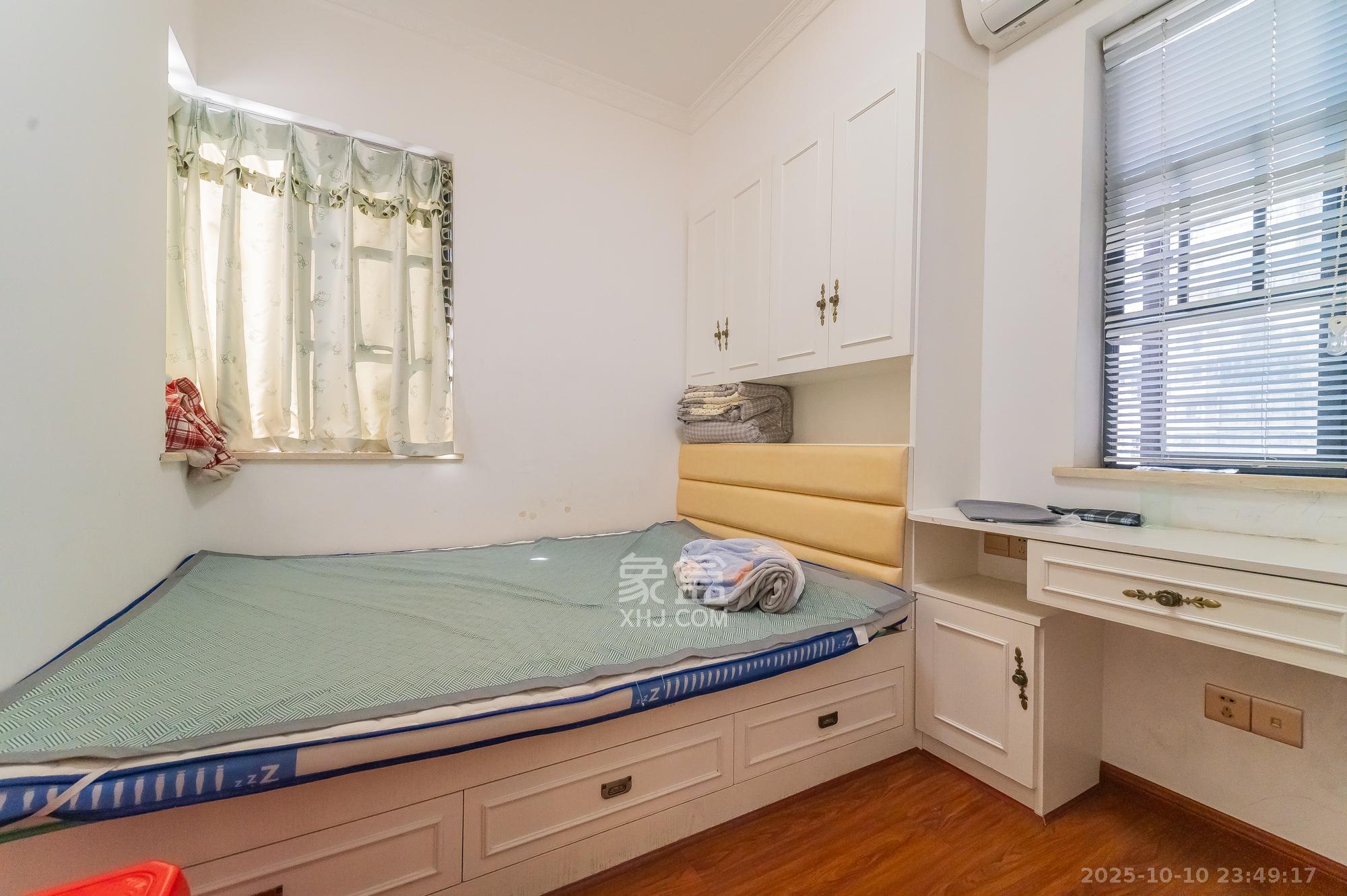 恒基凯旋门三期  3室2厅1卫    94.8万卧室