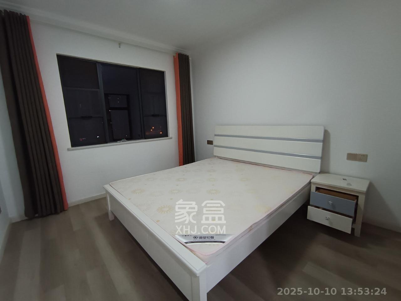 澳海月亮湾  3室2厅1卫    1850.0元/月室内图