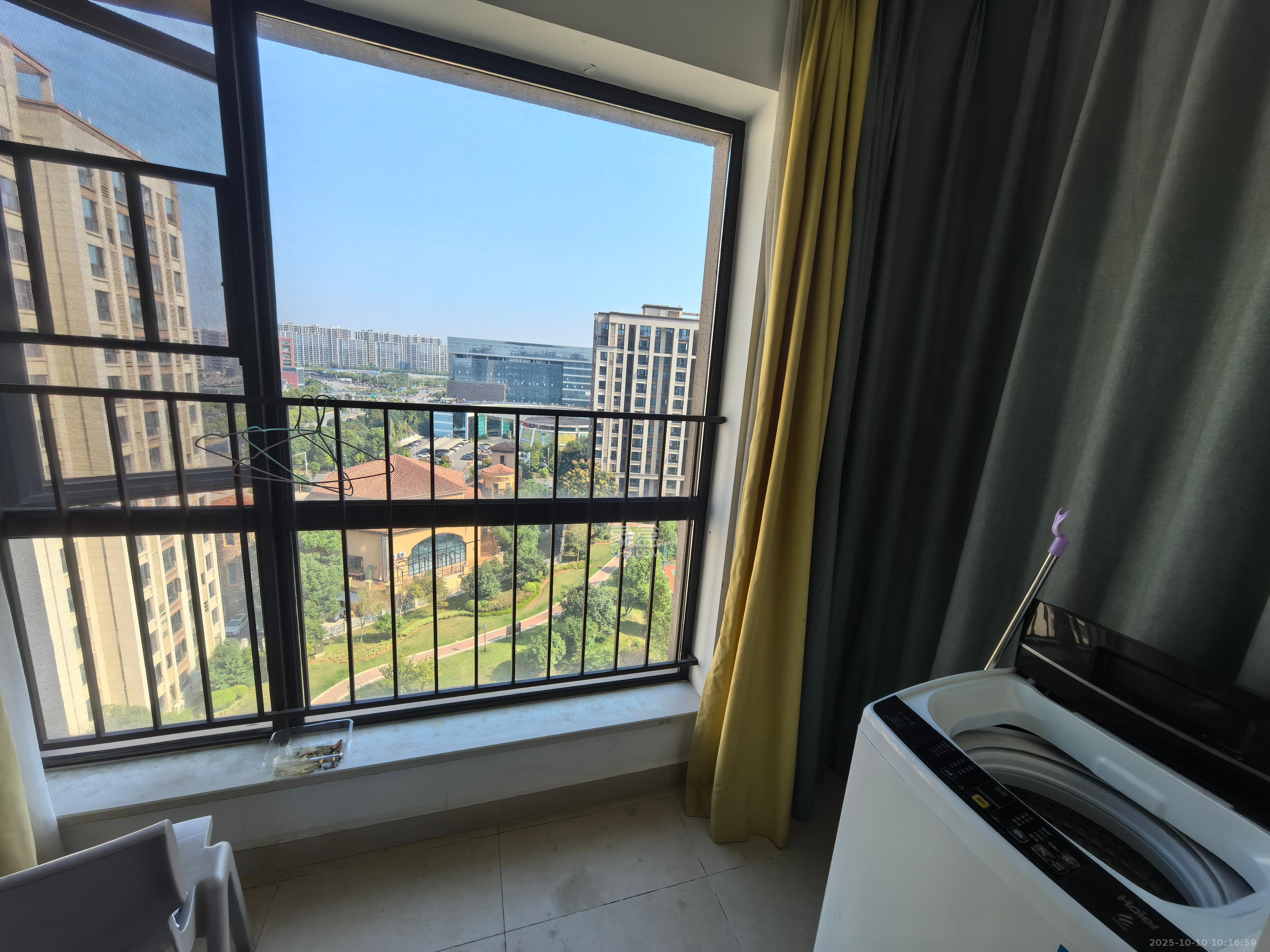 中海新城熙岸（中信新城五期）  1室1厅1卫    1200.0元/月室内图