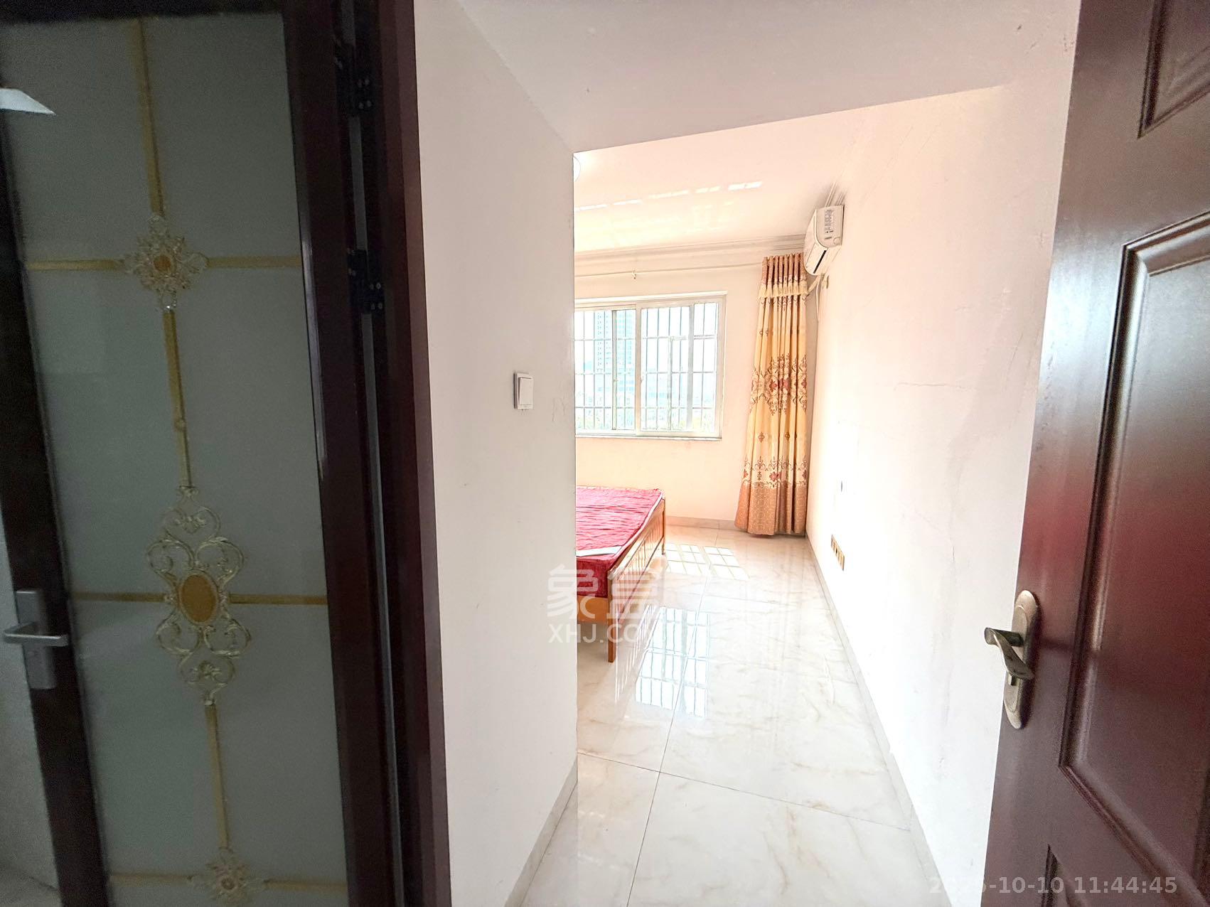 星城新宇莲景苑  3室2厅0卫    2700.0元/月 星城新宇莲景苑  3室2厅0卫    2700.0元/月室内图