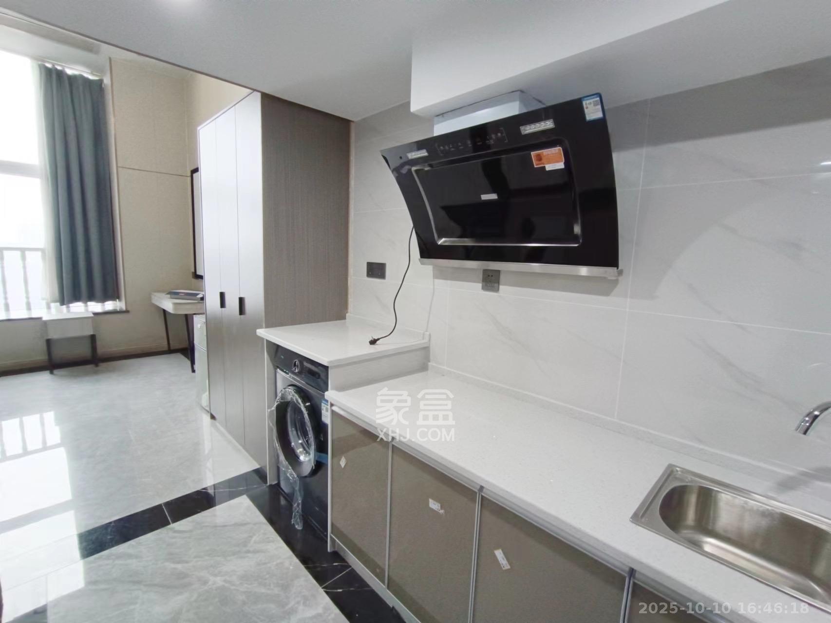 芙蓉万国城MOMA(卓越汇富苑) 1室1厅1卫 1700.0元/月 芙蓉万国城MOMA(卓越汇富苑) 1室1厅1卫 1700.0元/月室内图