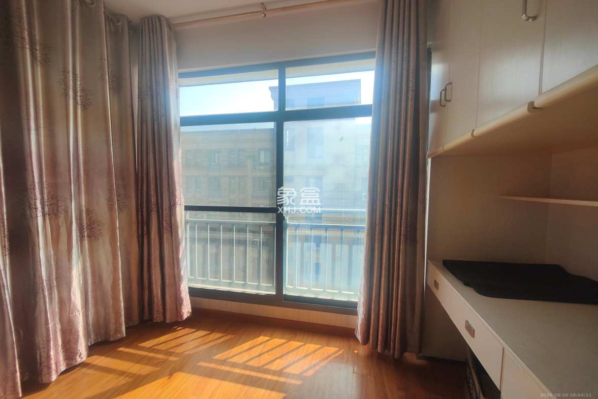 尚格名城香榭丽舍 2室2厅1卫 1500.0元/月 尚格名城香榭丽舍 2室2厅1卫 1500.0元/月室内图