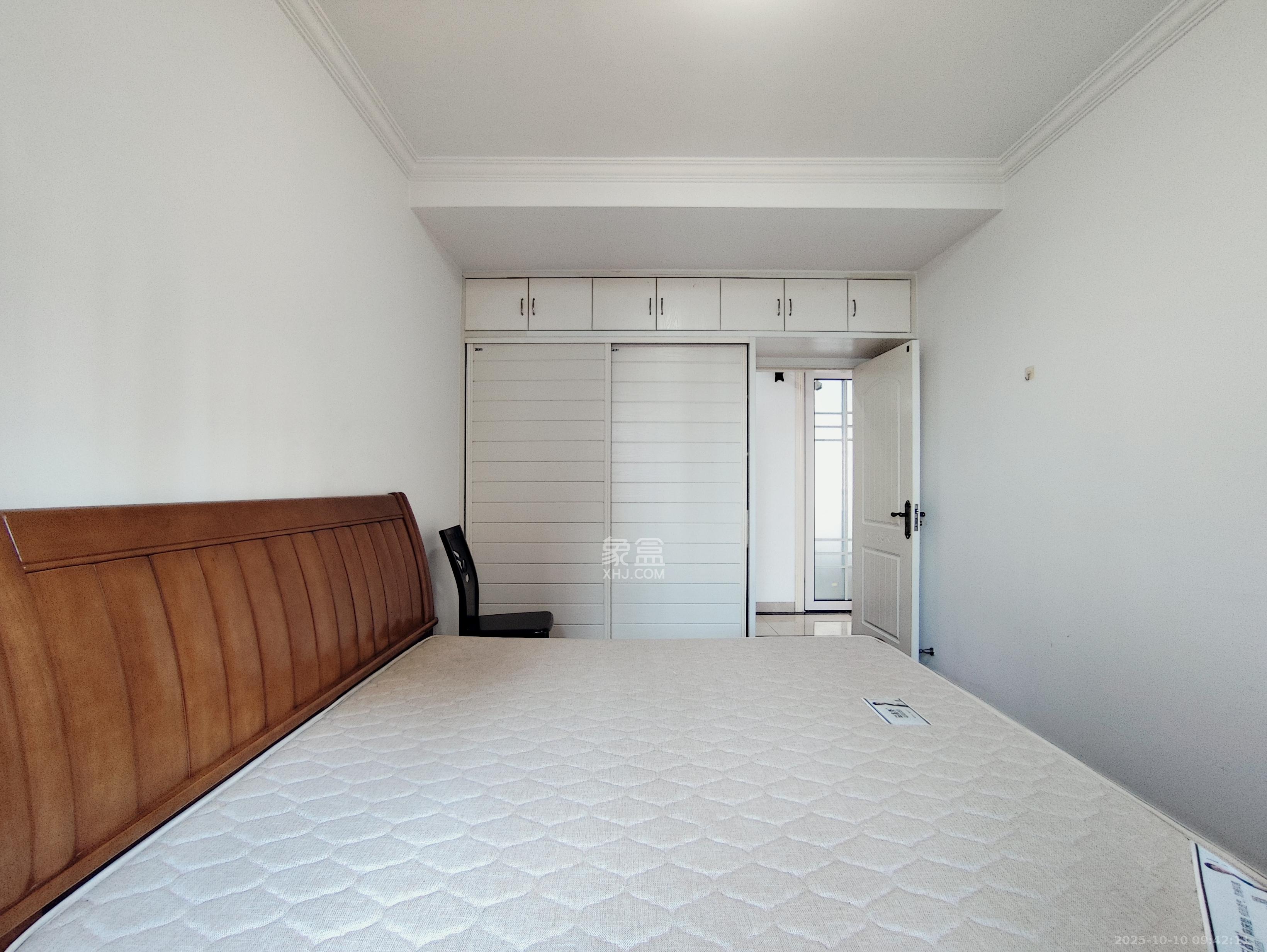 辉宏橄榄城 4室2厅2卫 2200.0元/月 辉宏橄榄城 4室2厅2卫 2200.0元/月室内图