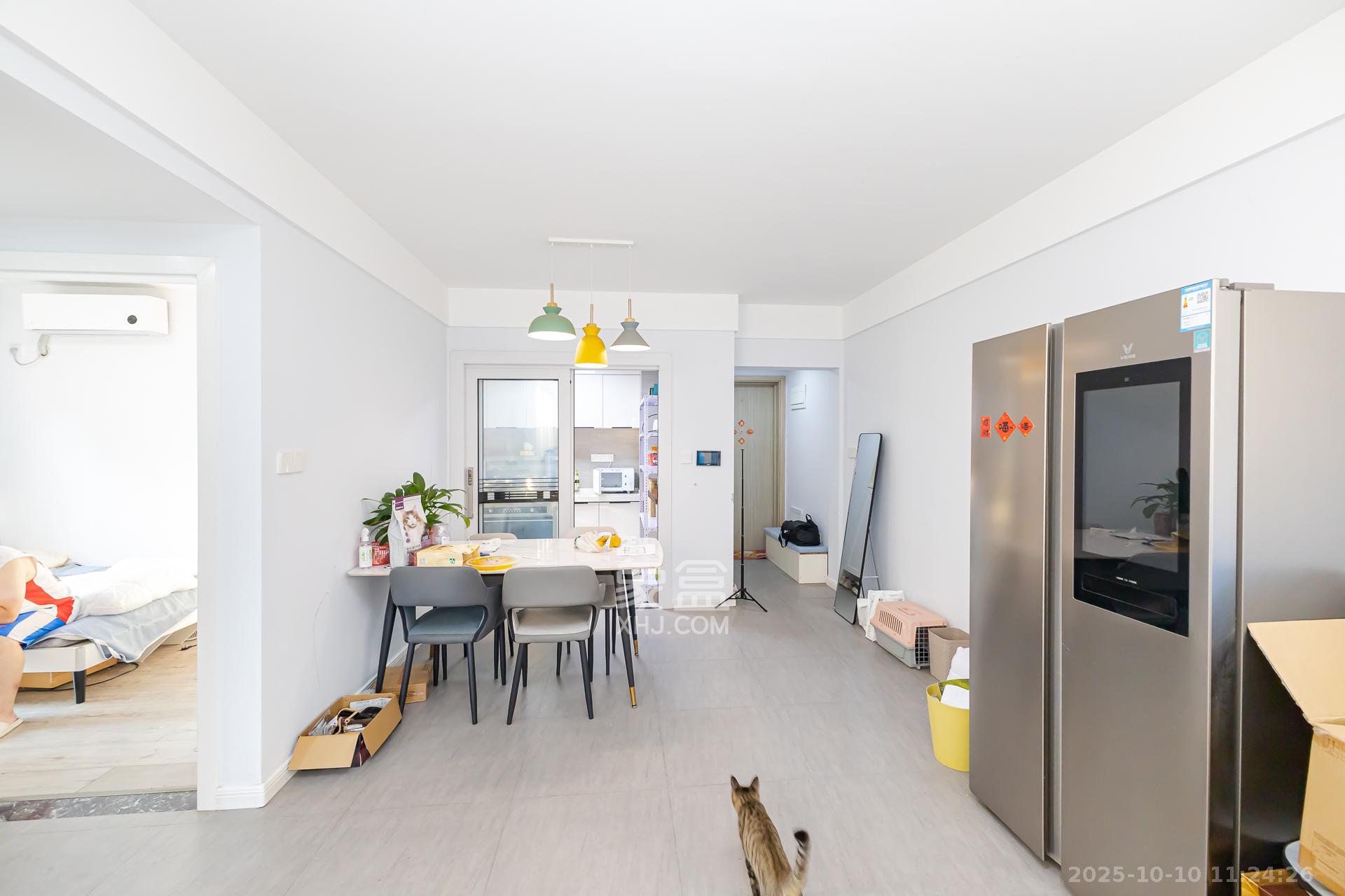 时代倾城三期 2室2厅1卫 67.0万 时代倾城三期 2室2厅1卫 67.0万客厅