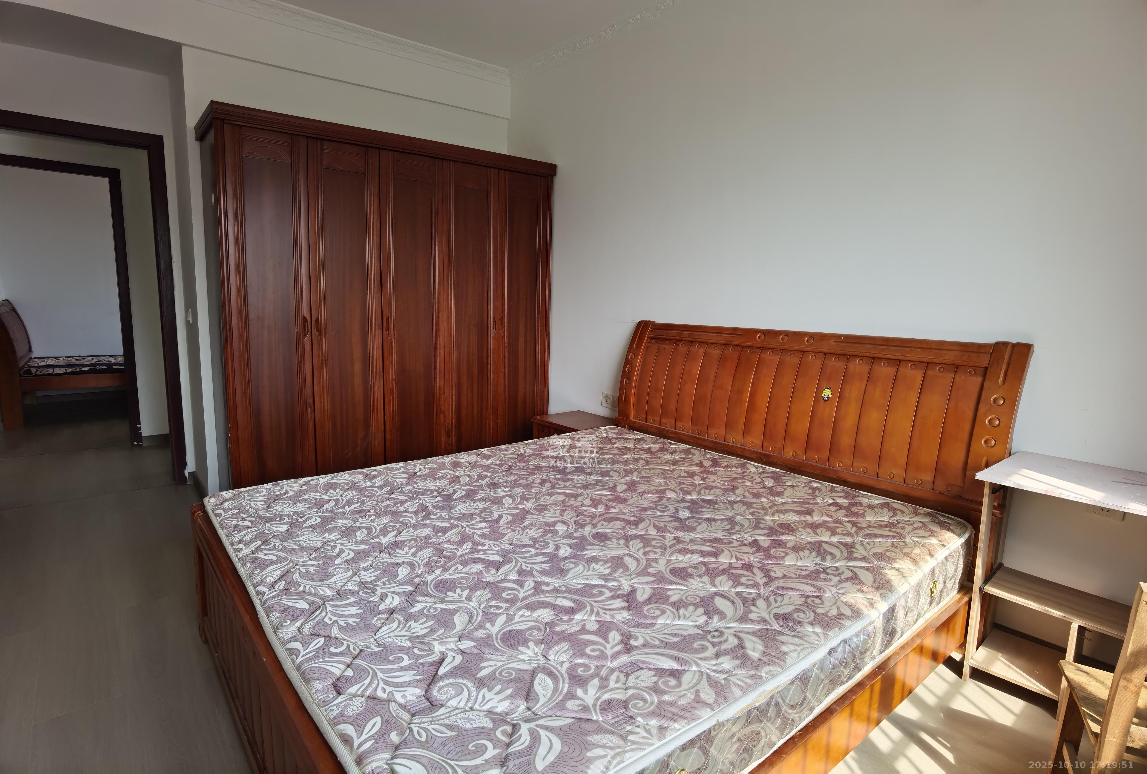 滨水名都  2室2厅1卫    1400.0元/月室内图